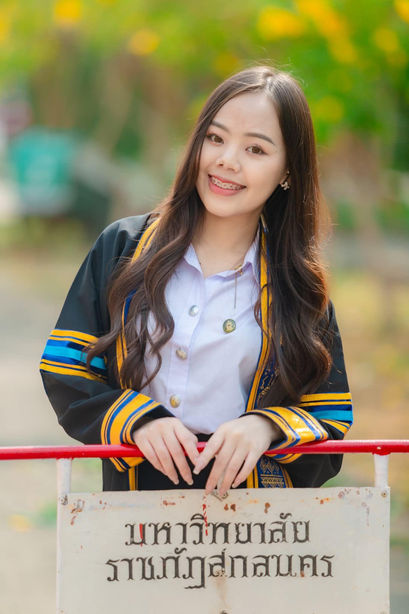 ผลงานรับปริญญา มหาวิทยาลัยราชภัฏสกลนคร โดย นิวถ่ายรูปให้หน่อย ภาพที่ 6