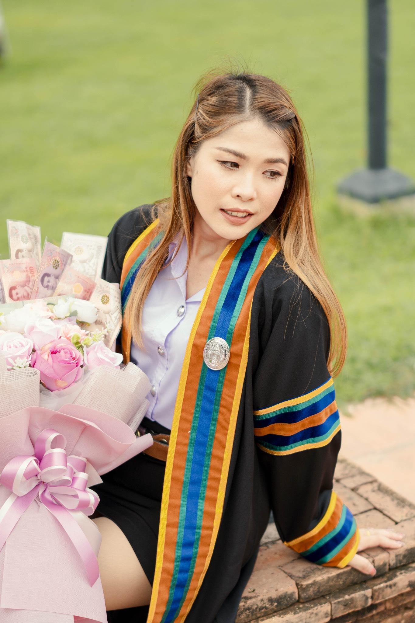 ผลงานรับปริญญา มหาวิทยาลัยราชภัฏอุตรดิตถ์ โดย Artitaya’ viewpoint ภาพที่ 3