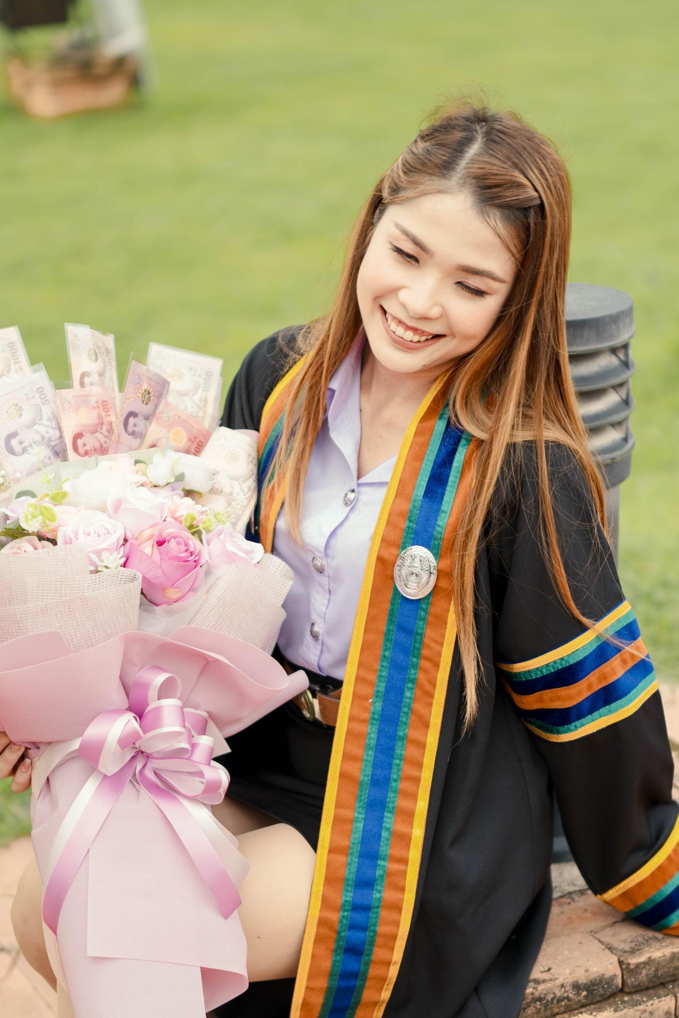 ผลงานรับปริญญา มหาวิทยาลัยราชภัฏอุตรดิตถ์ โดย Artitaya’ viewpoint ภาพที่ 4