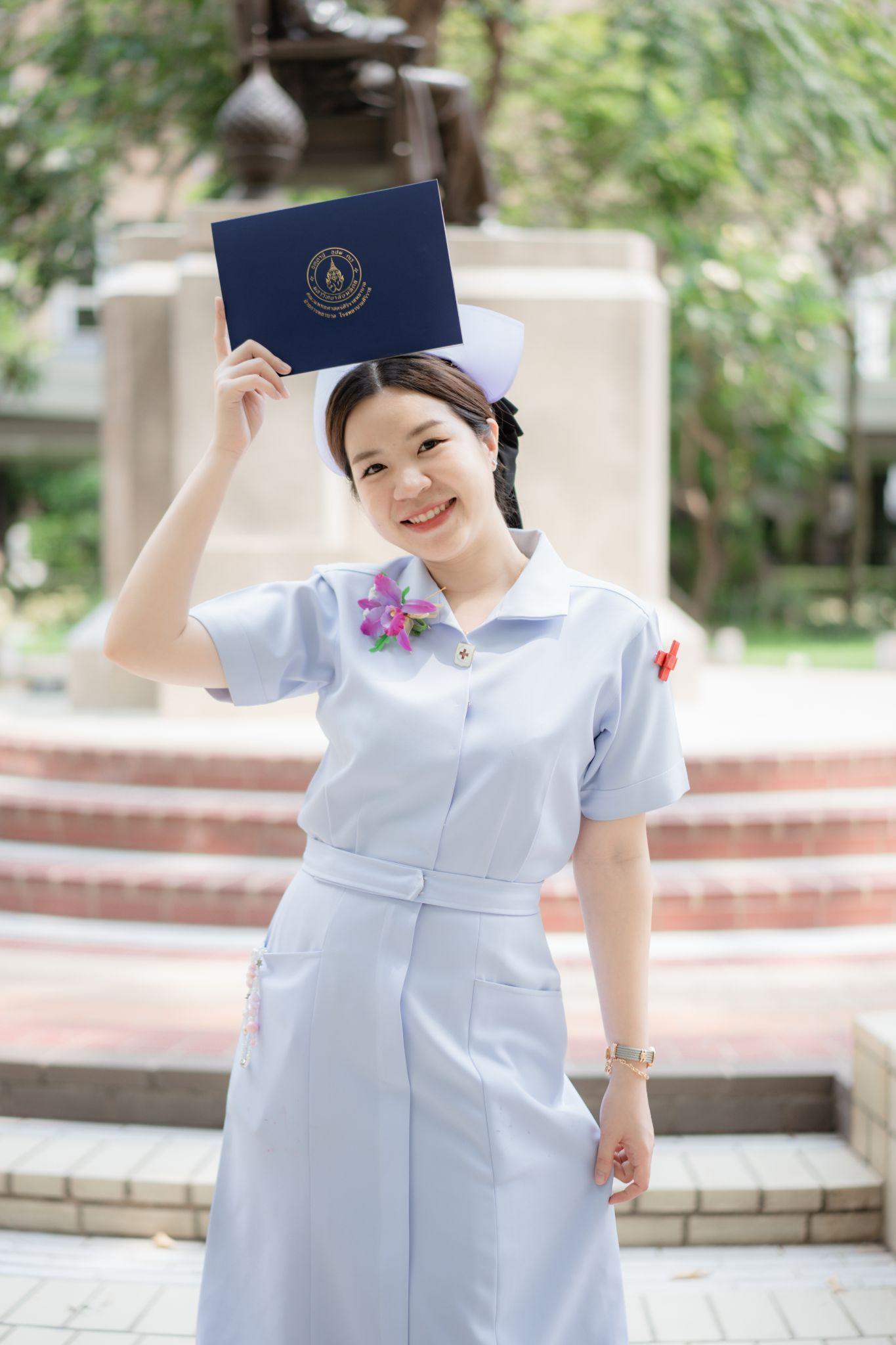 ผลงานรับปริญญา สถาบันการพยาบาลศรีสวรินทิราสภากาชาดไทย โดย WAVE_ArisWgallery ภาพที่ 5