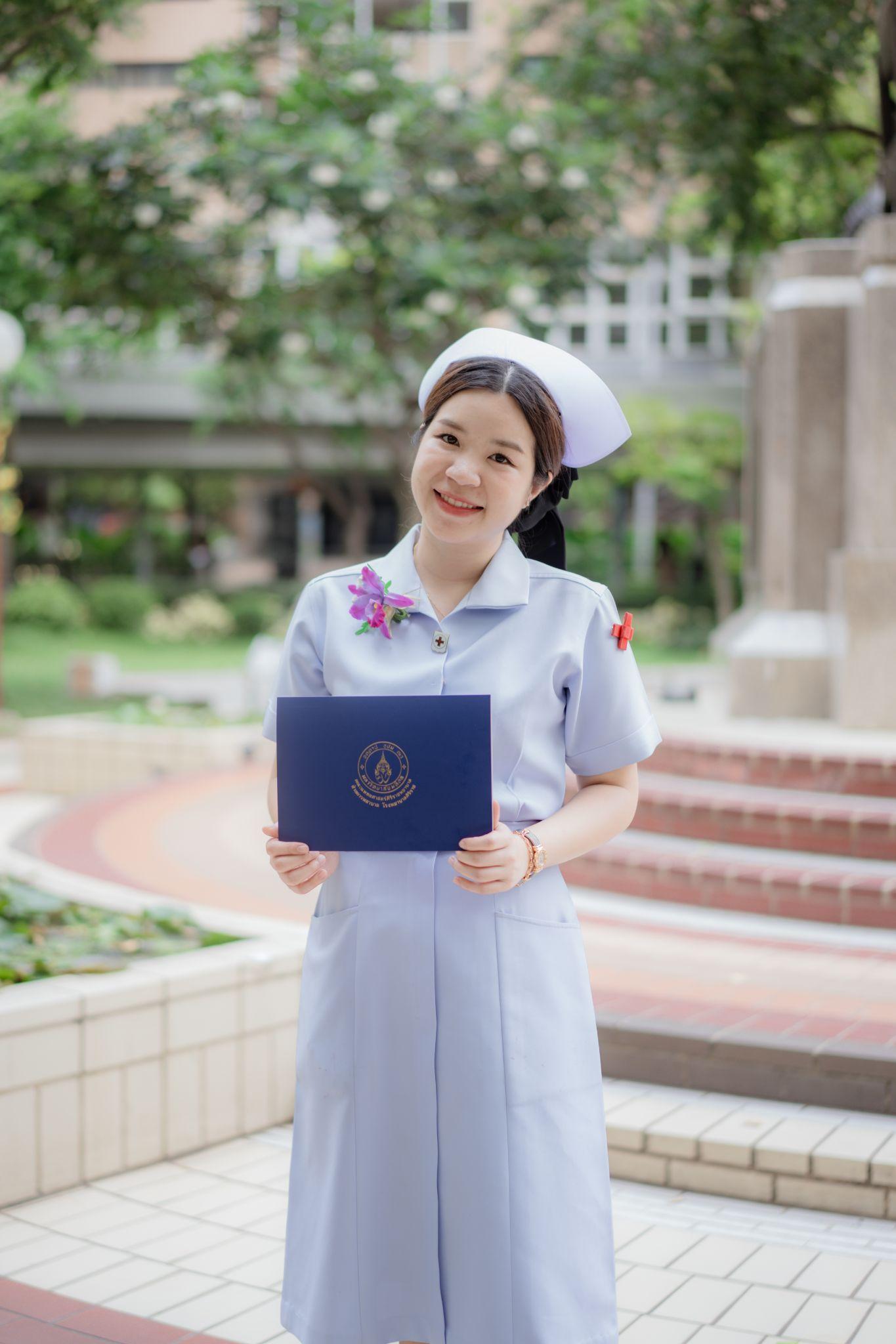 ผลงานรับปริญญา สถาบันการพยาบาลศรีสวรินทิราสภากาชาดไทย โดย WAVE_ArisWgallery ภาพที่ 9