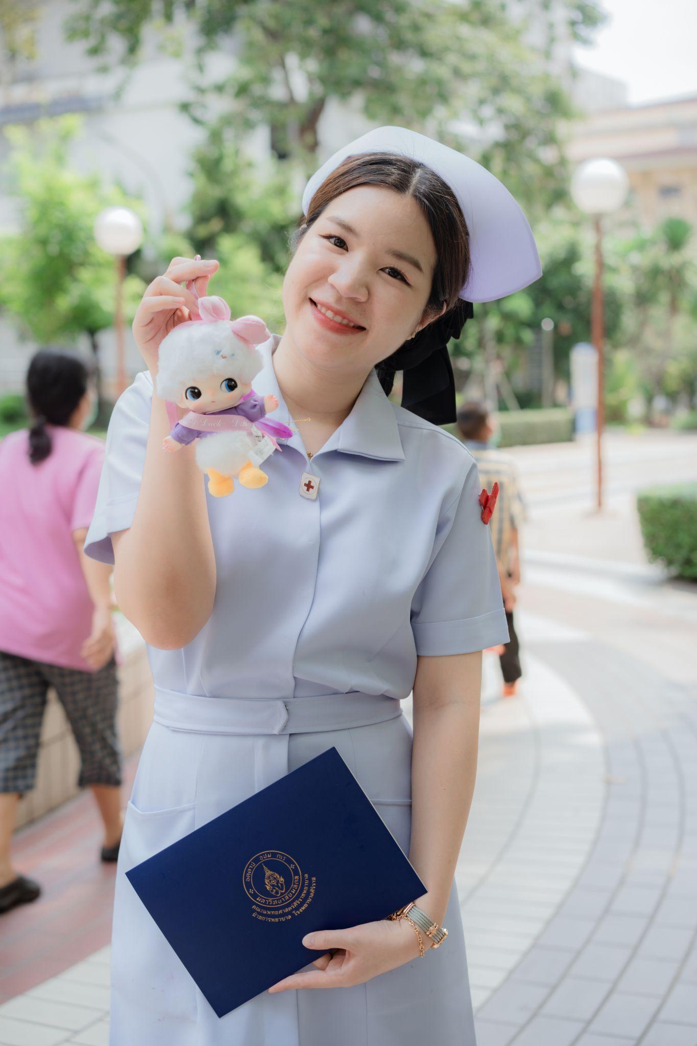 ผลงานรับปริญญา สถาบันการพยาบาลศรีสวรินทิราสภากาชาดไทย โดย WAVE_ArisWgallery ภาพที่ 7