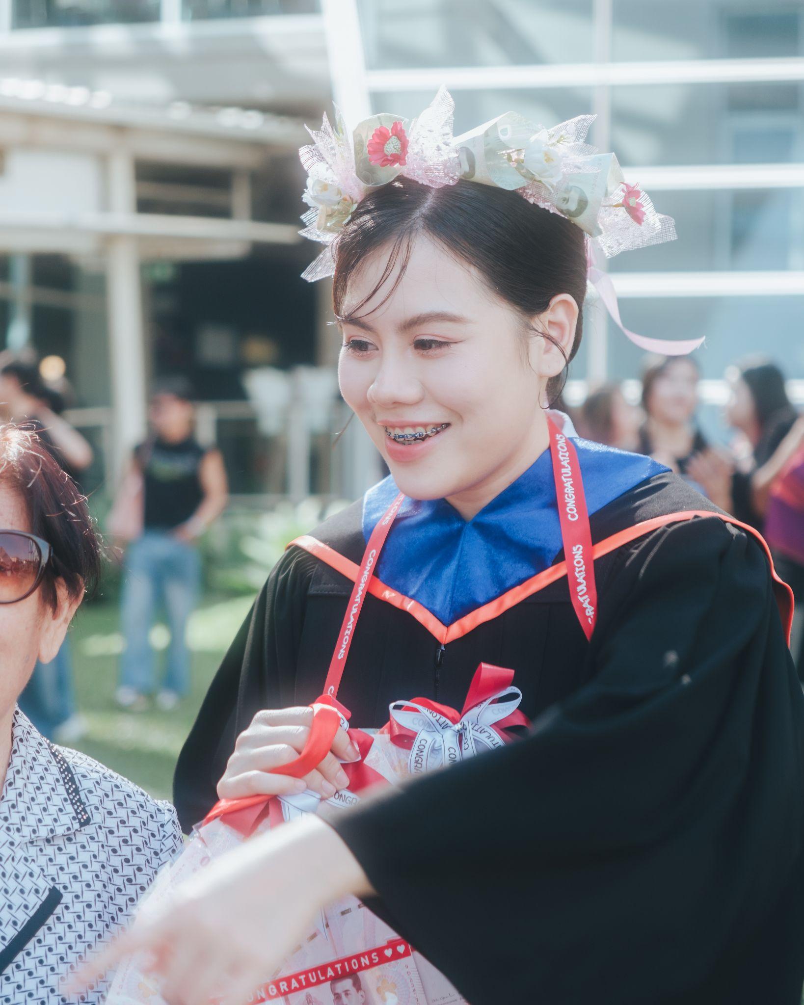ผลงานรับปริญญา มหาวิทยาลัยกรุงเทพ โดย Fip.709 ภาพที่ 3