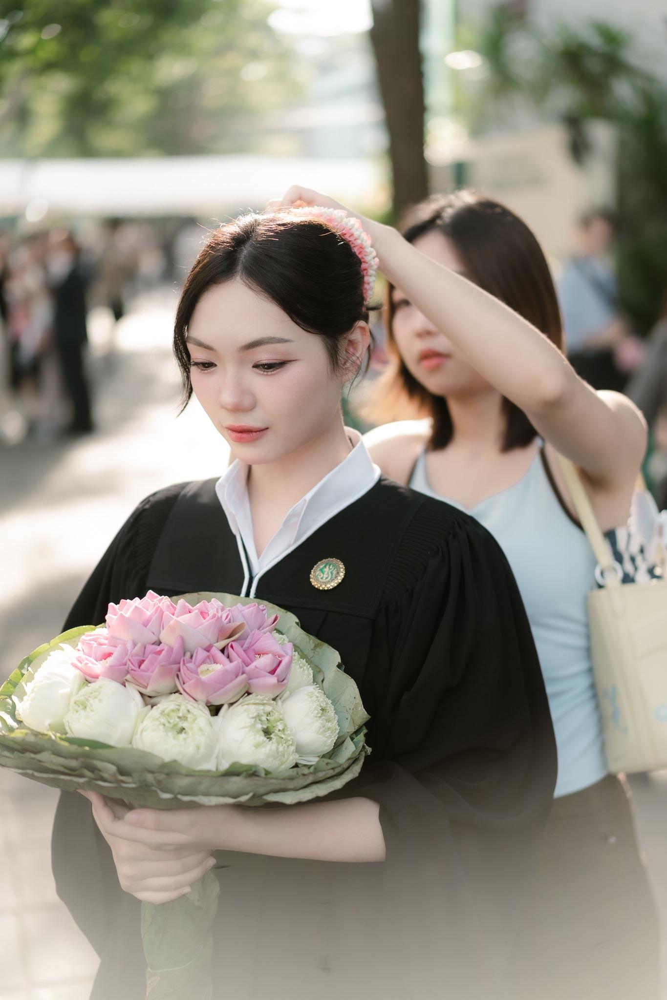 ผลงานรับปริญญา มหาวิทยาลัยเกษตรศาสตร์ โดย Noiselab ภาพที่ 9