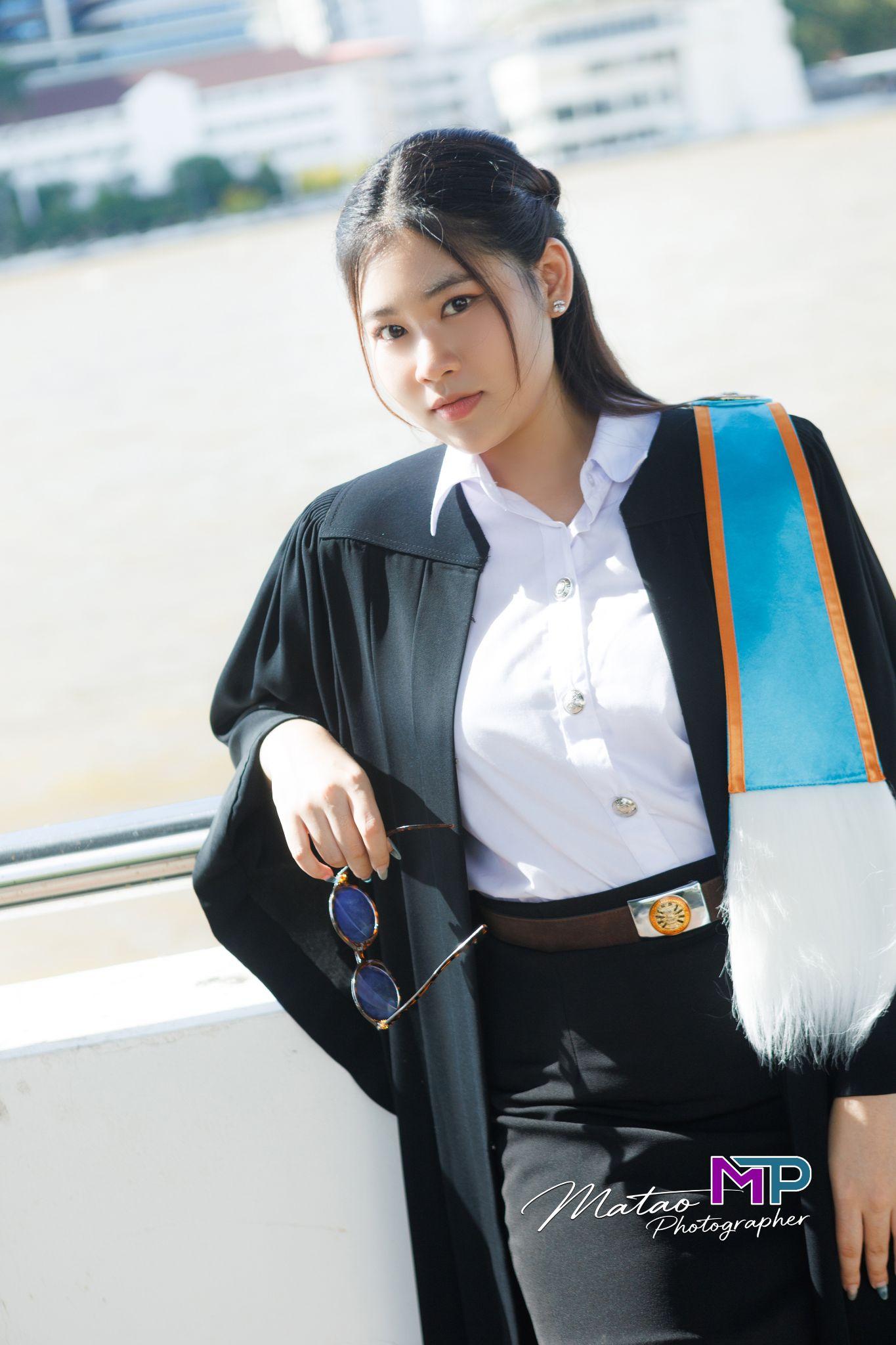 ผลงานรับปริญญา มหาวิทยาลัยธรรมศาสตร์ โดย ช่างภาพมะเต๋า ภาพที่ 2