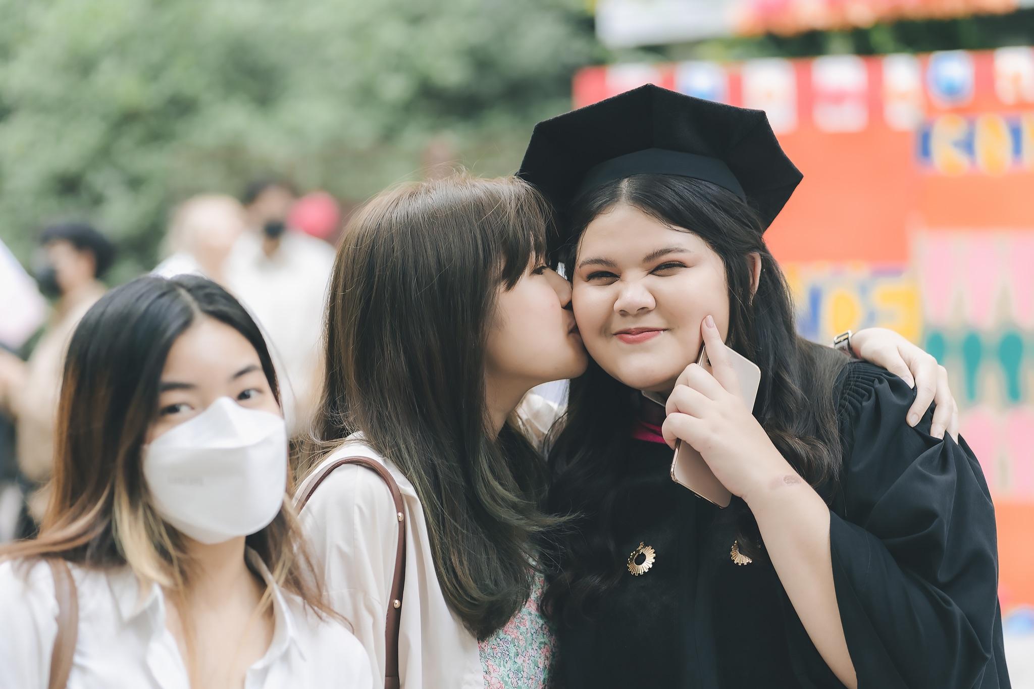 ผลงานรับปริญญา มหาวิทยาลัยรังสิต โดย AirFlow Foto ภาพที่ 15