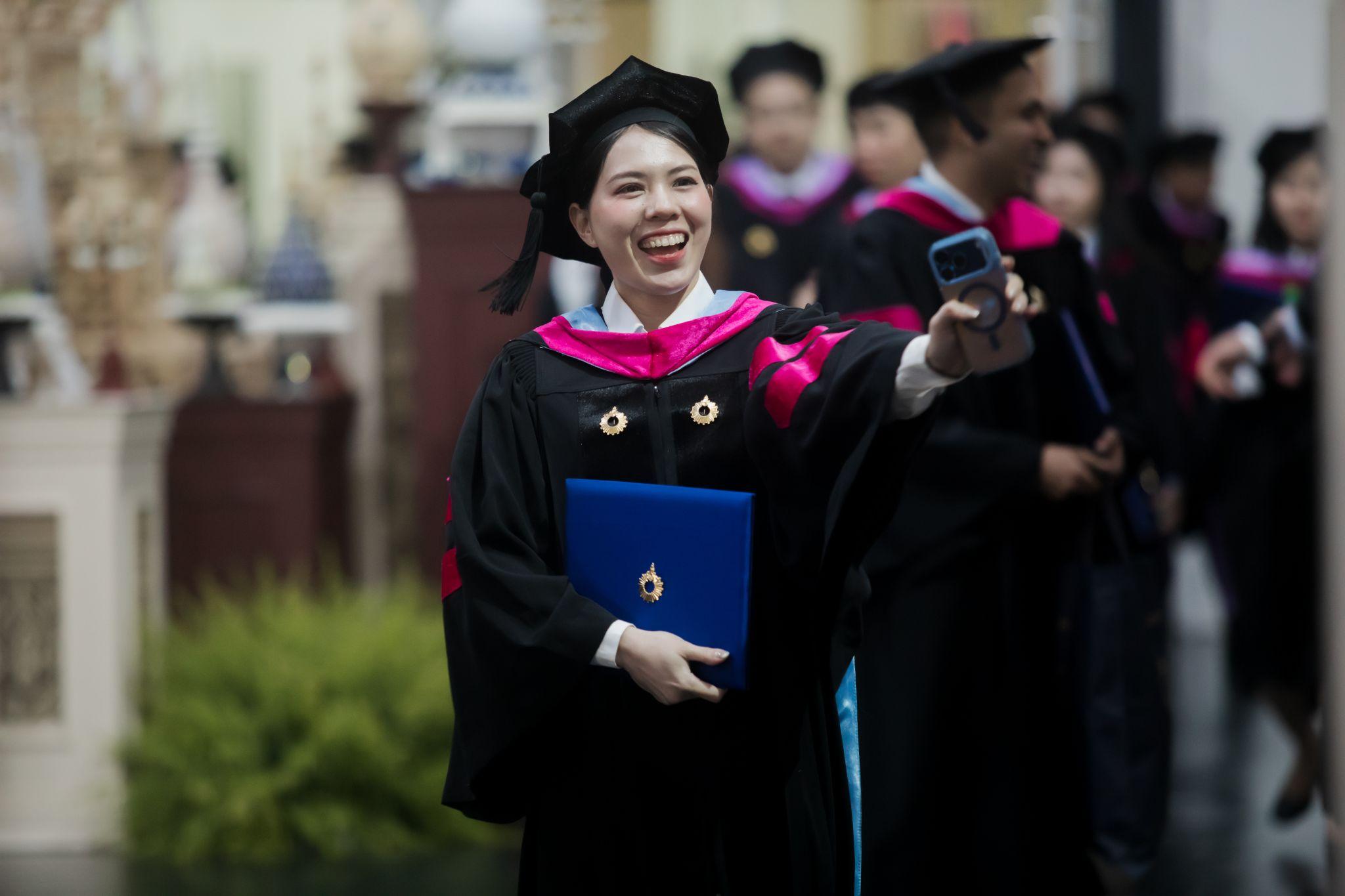 ผลงานรับปริญญา มหาวิทยาลัยรังสิต โดย Hlang Lens Studio ภาพที่ 20