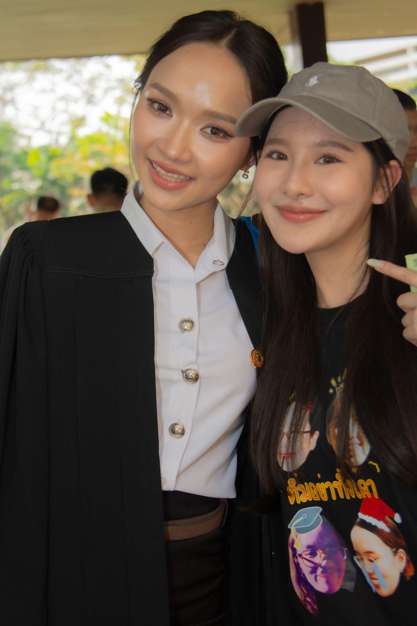 ผลงานรับปริญญา มหาวิทยาลัยธรรมศาสตร์ โดย Hlang Lens Studio ภาพที่ 16
