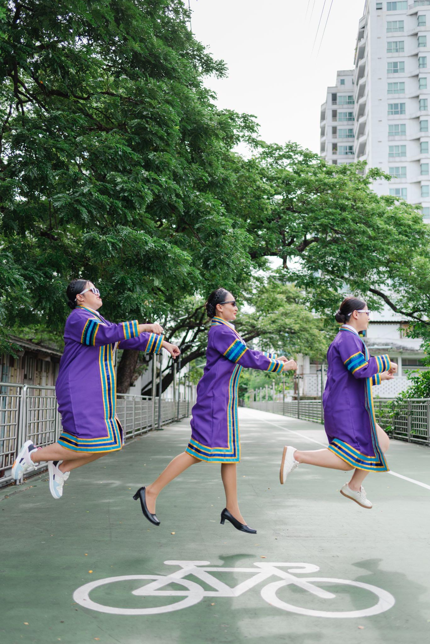 ผลงานรับปริญญา โดย Mid century pixs ภาพที่ 3