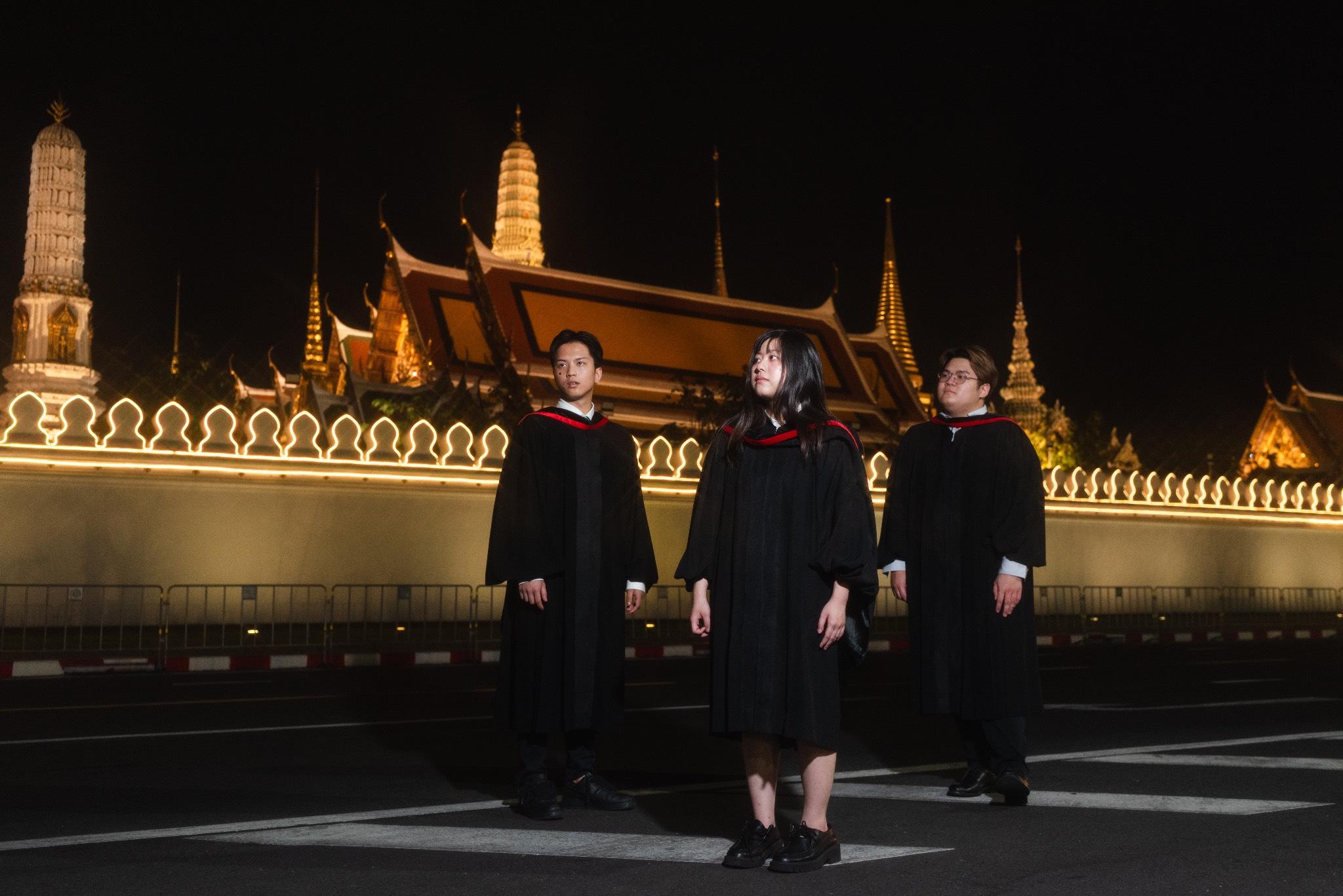 ผลงานรับปริญญา โดย Mid century pixs ภาพที่ 17