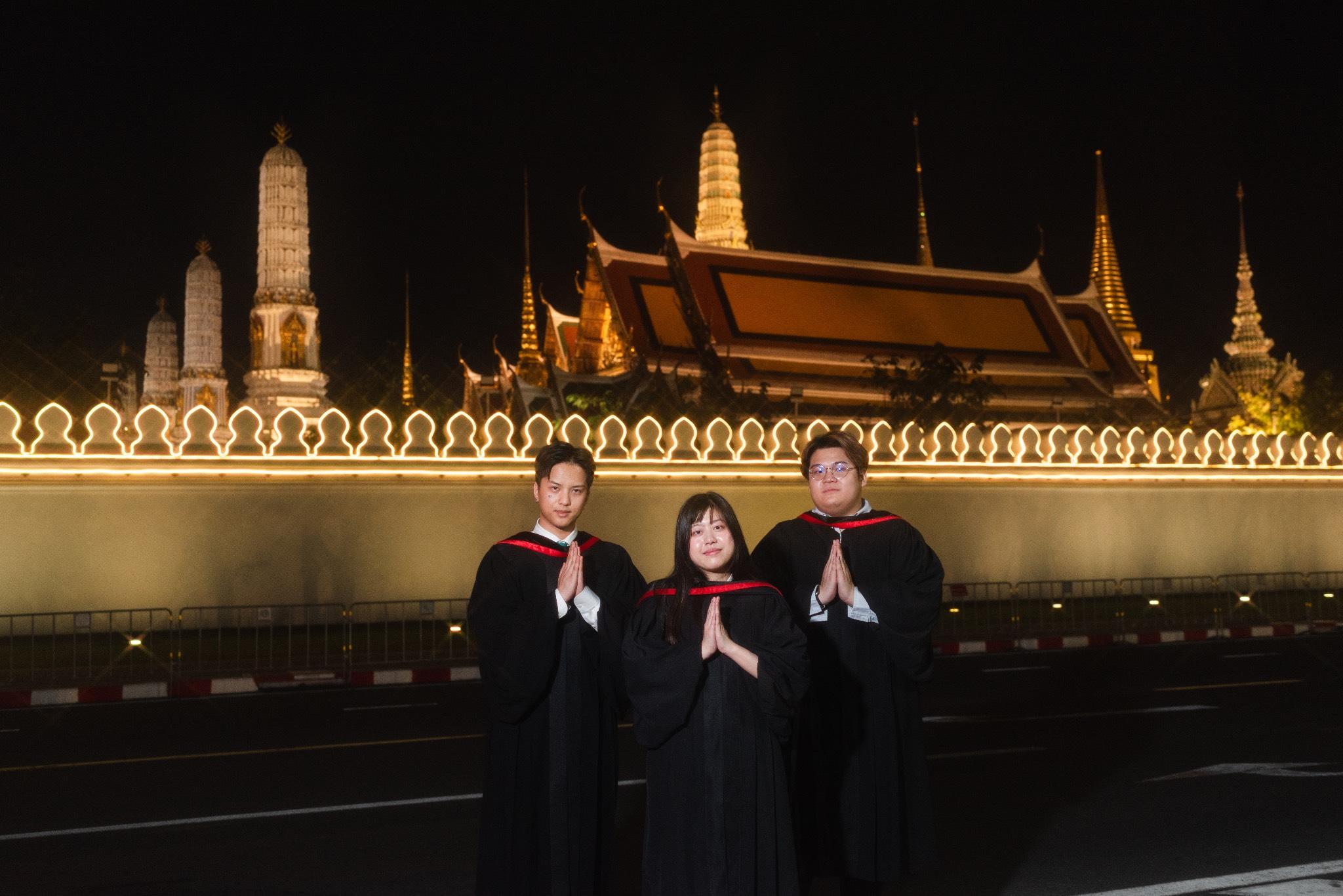 ผลงานรับปริญญา โดย Mid century pixs ภาพที่ 18