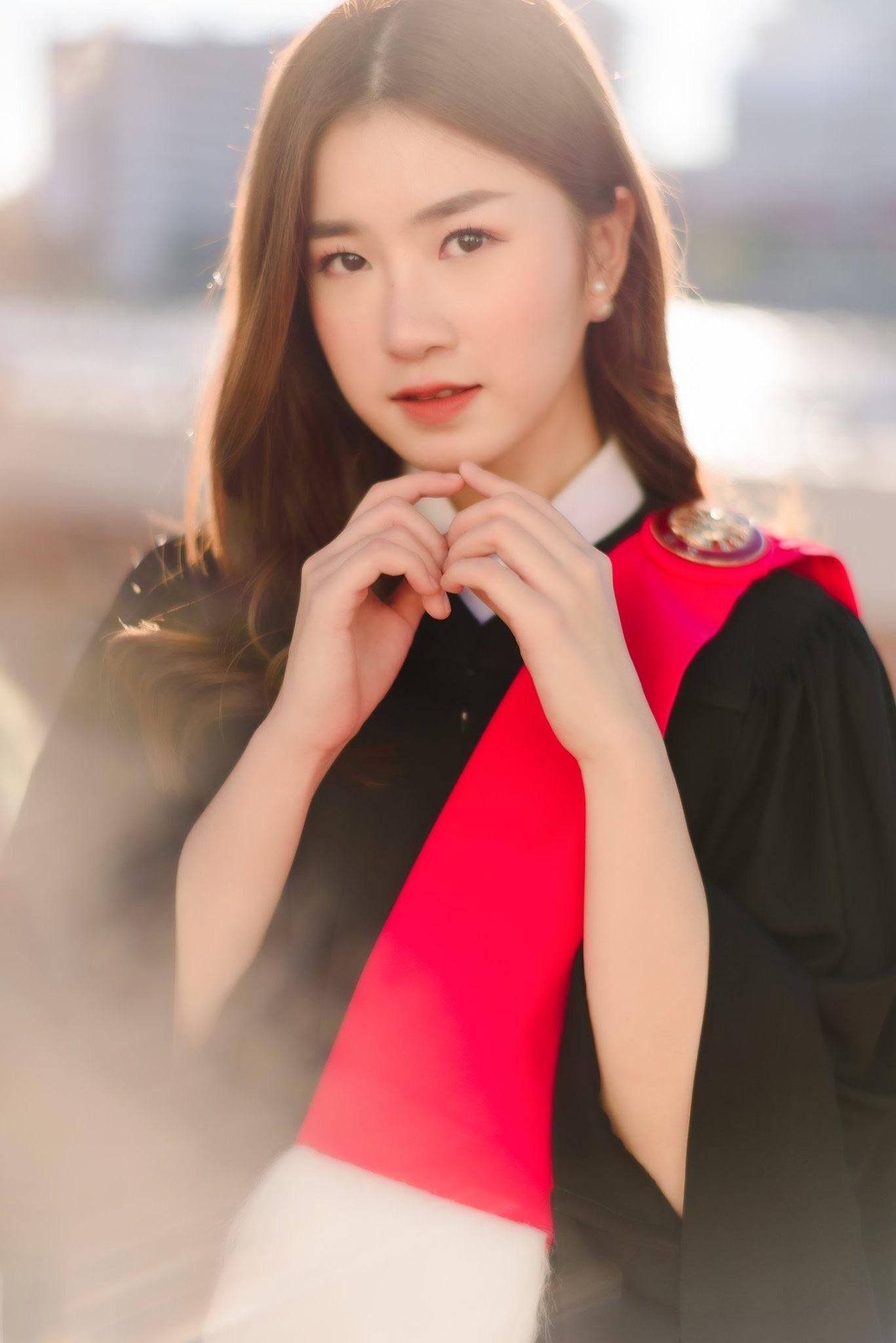 ผลงานรับปริญญา มหาวิทยาลัยธรรมศาสตร์ โดย A-art Photographer ภาพที่ 1