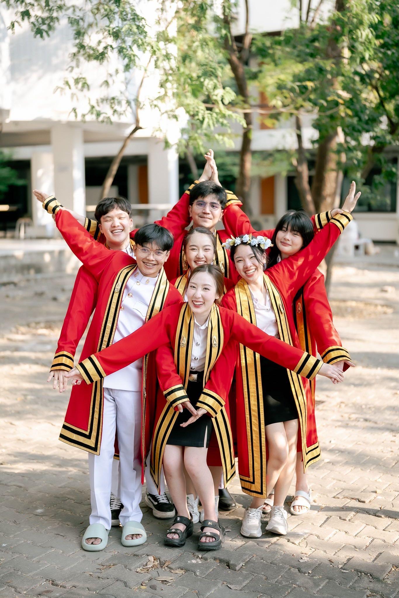 ผลงานรับปริญญา สถาบันเทคโนโลยีพระจอมเกล้าเจ้าคุณทหารลาดกระบัง โดย A-art Photographer ภาพที่ 2