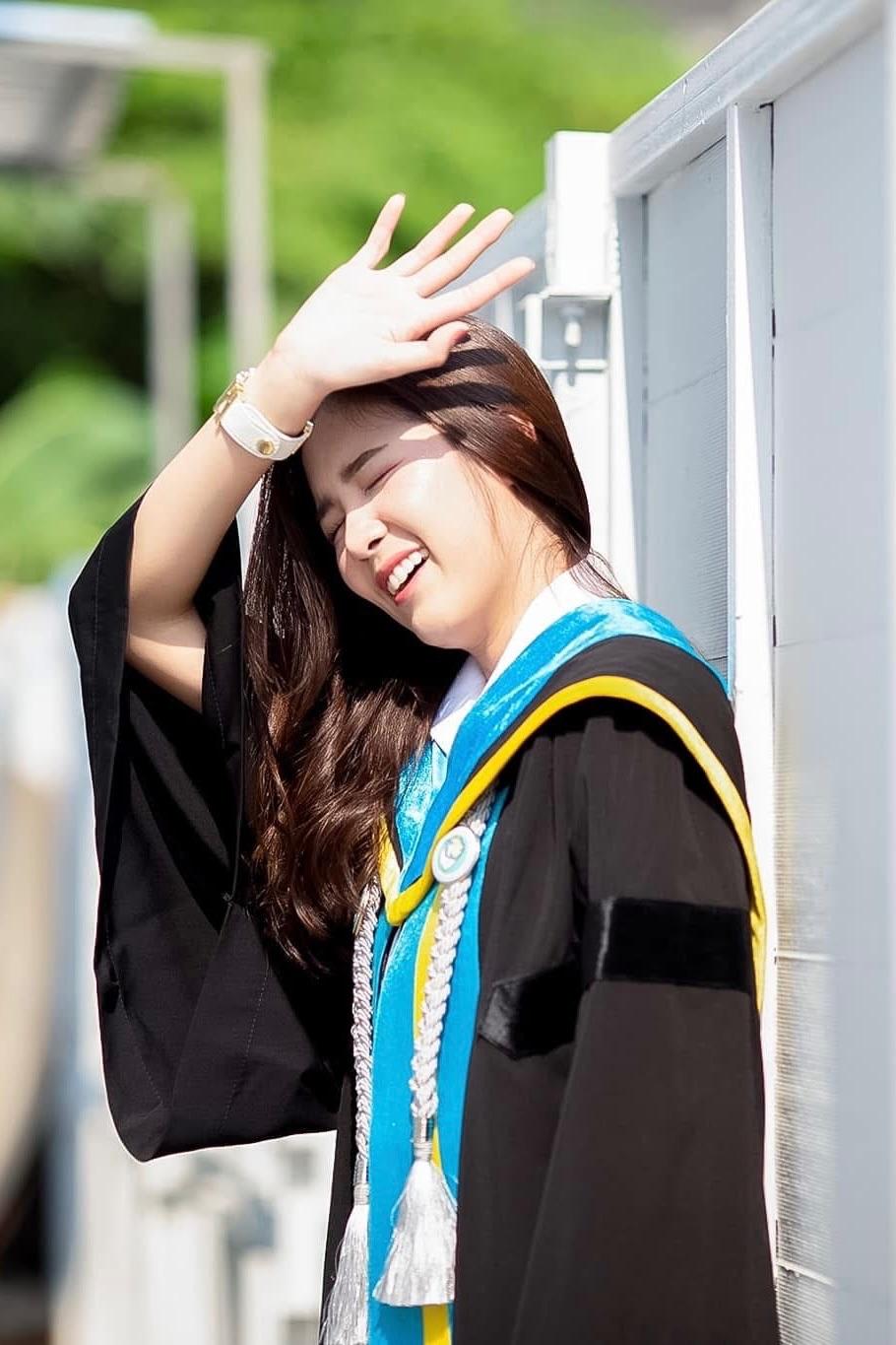 ผลงานรับปริญญา มหาวิทยาลัยหอการค้าไทย โดย Jirayu ภาพที่ 8