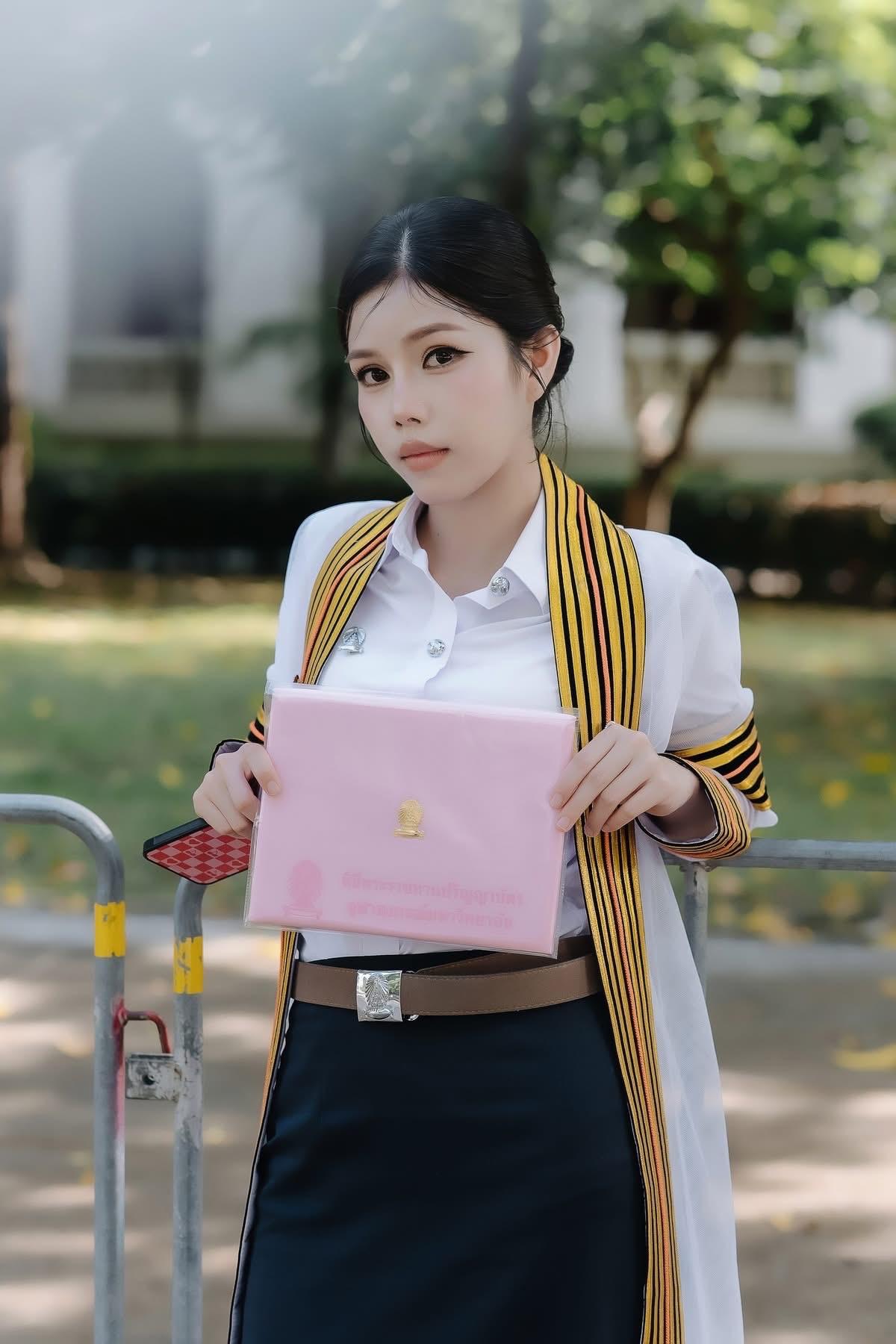 ผลงานรับปริญญา จุฬาลงกรณ์มหาวิทยาลัย โดย BANK_MA_llSJ ภาพที่ 7