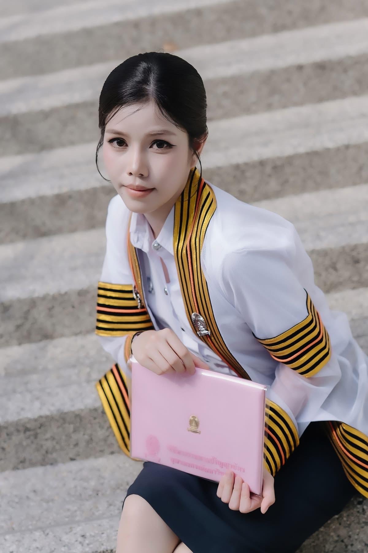 ผลงานรับปริญญา จุฬาลงกรณ์มหาวิทยาลัย โดย BANK_MA_llSJ ภาพที่ 12