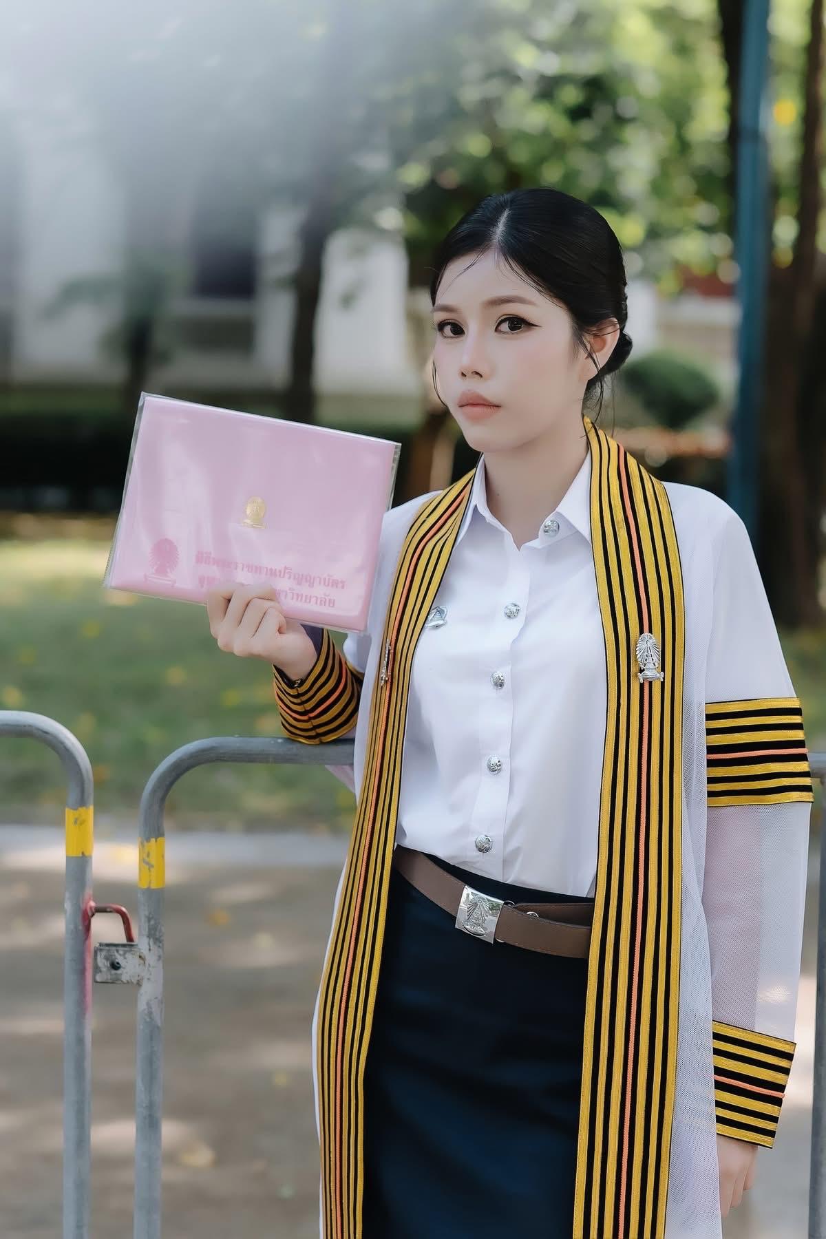 ผลงานรับปริญญา จุฬาลงกรณ์มหาวิทยาลัย โดย BANK_MA_llSJ ภาพที่ 8