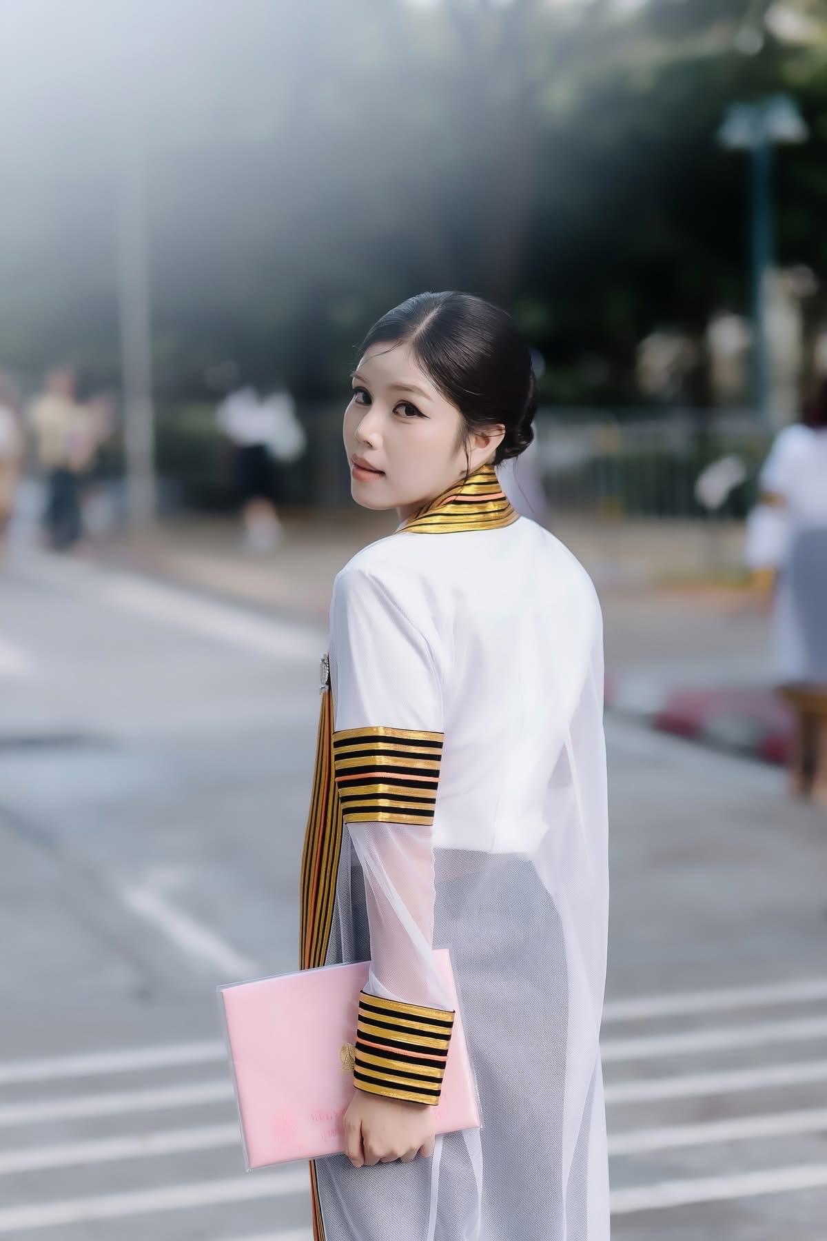 ผลงานรับปริญญา จุฬาลงกรณ์มหาวิทยาลัย โดย BANK_MA_llSJ ภาพที่ 19
