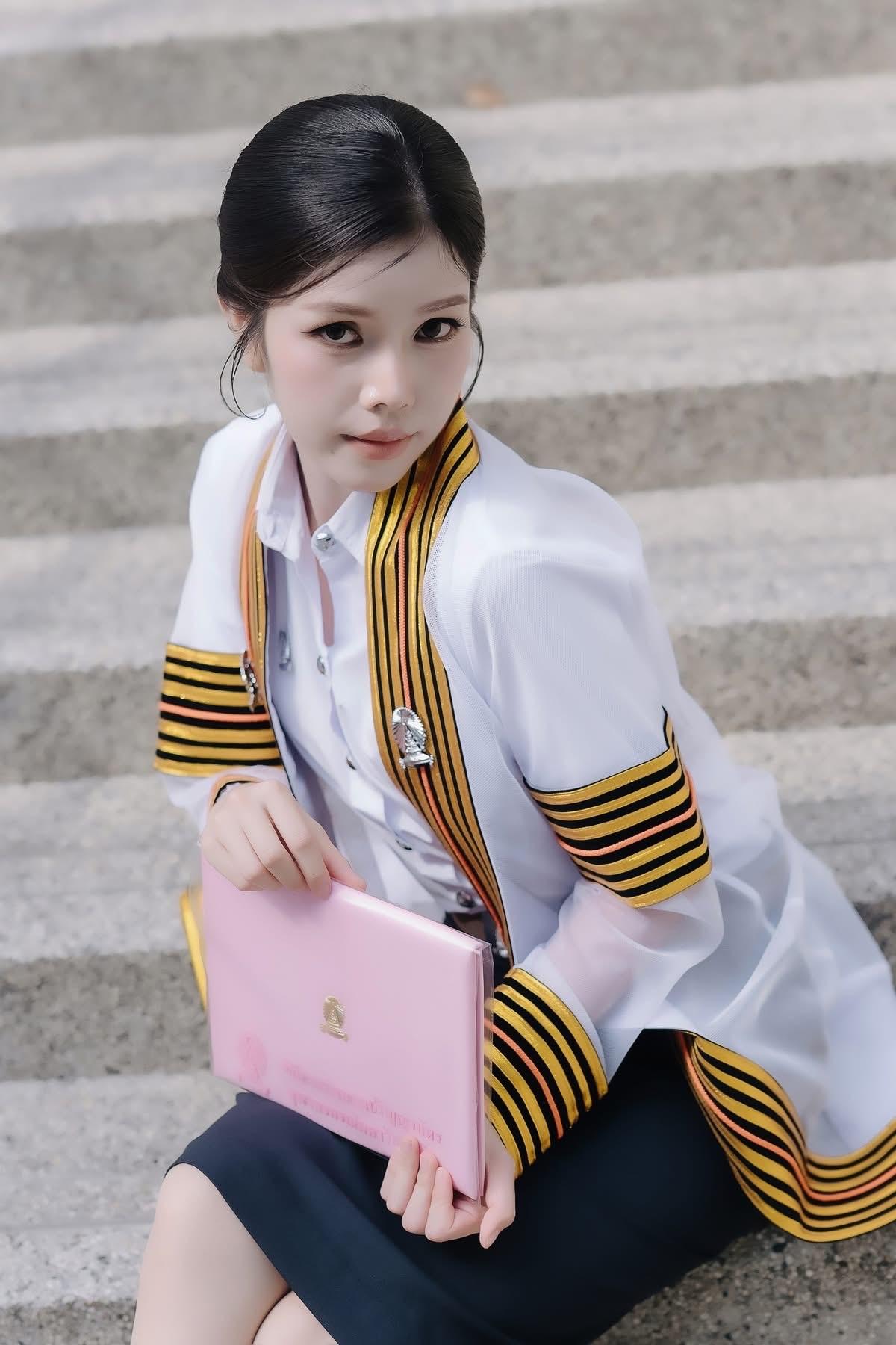 ผลงานรับปริญญา จุฬาลงกรณ์มหาวิทยาลัย โดย BANK_MA_llSJ ภาพที่ 14