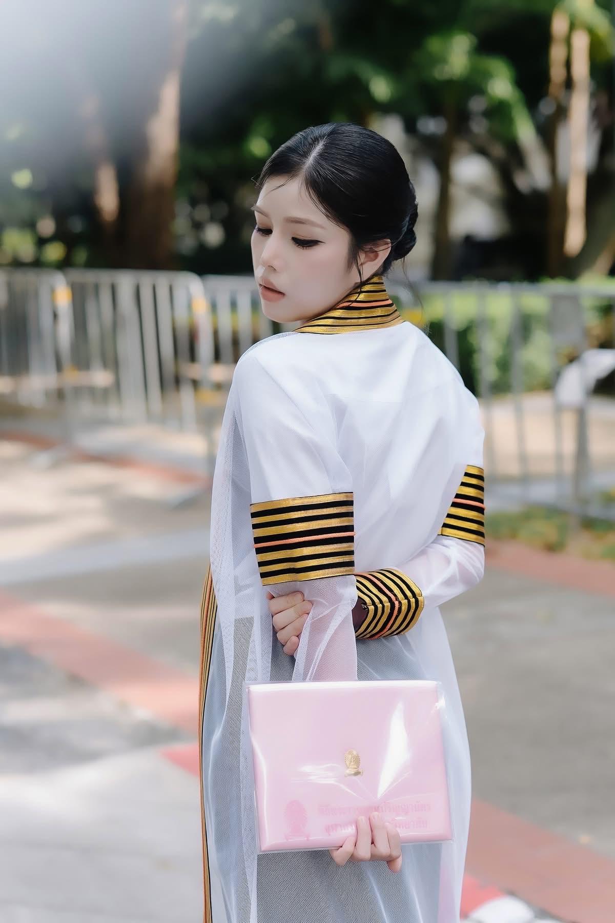 ผลงานรับปริญญา จุฬาลงกรณ์มหาวิทยาลัย โดย BANK_MA_llSJ ภาพที่ 11