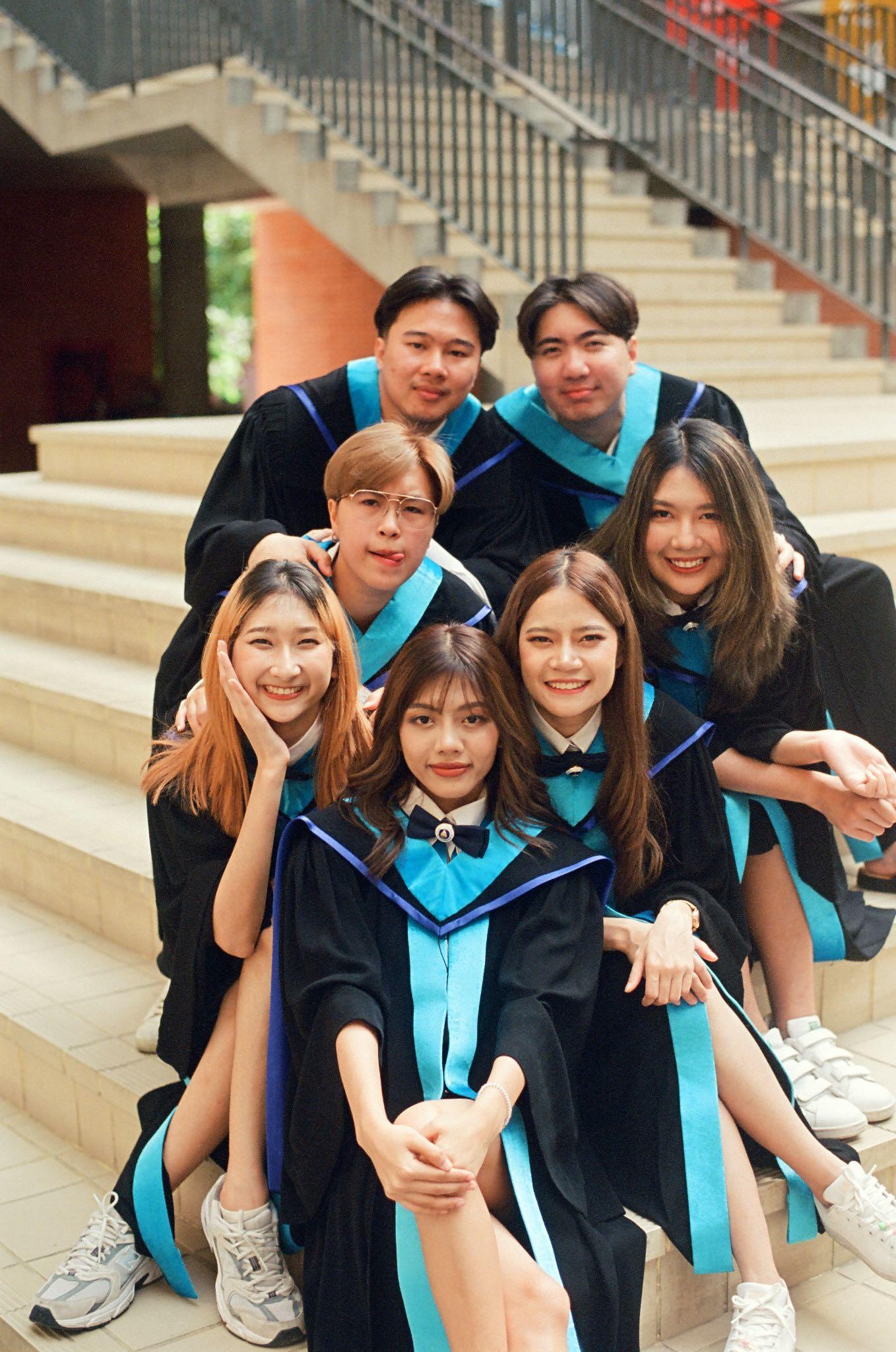 ผลงานรับปริญญา มหาวิทยาลัยมหิดล โดย Jiracques94 ภาพที่ 5