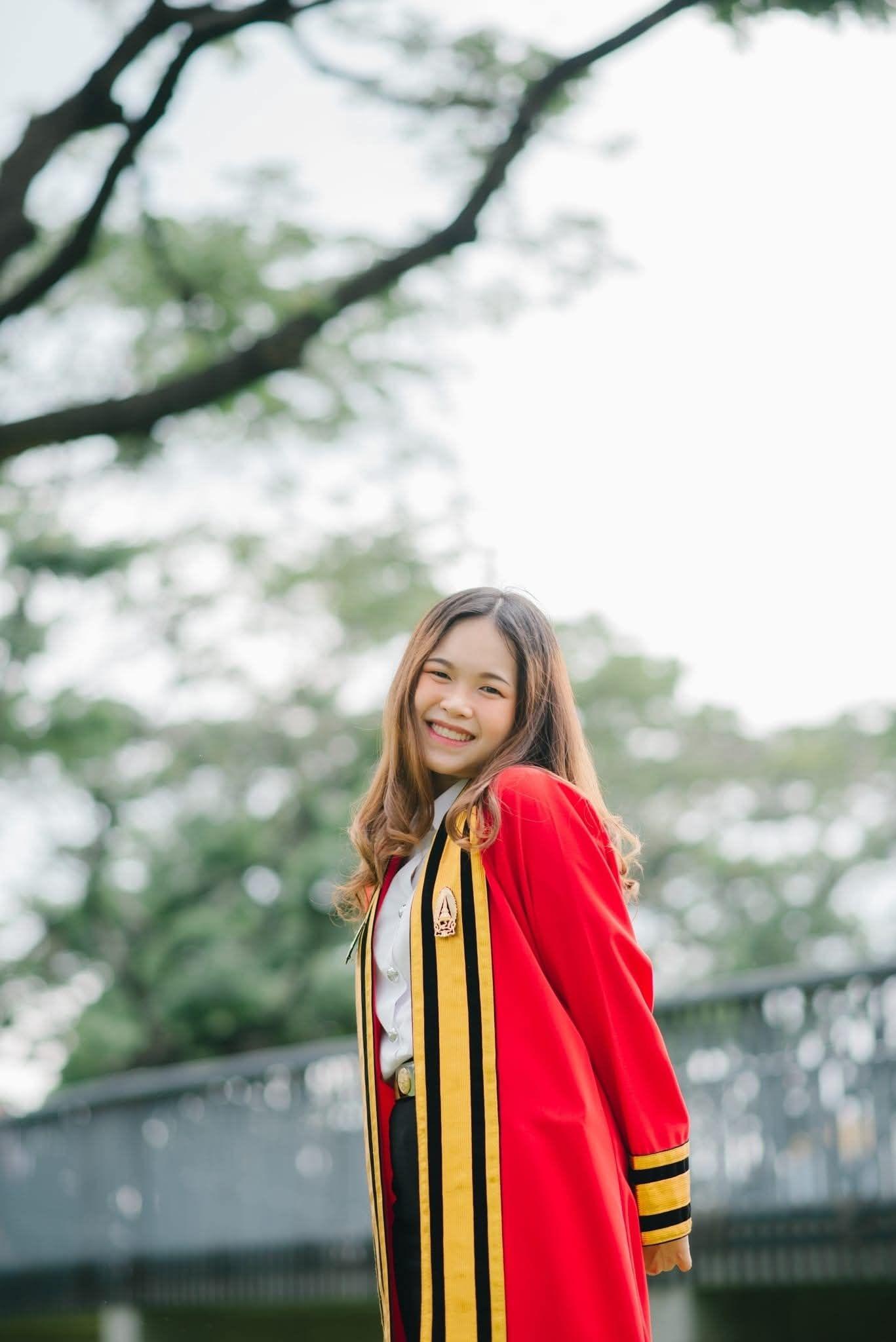 ผลงานรับปริญญา โดย Patsu4to ภาพที่ 3