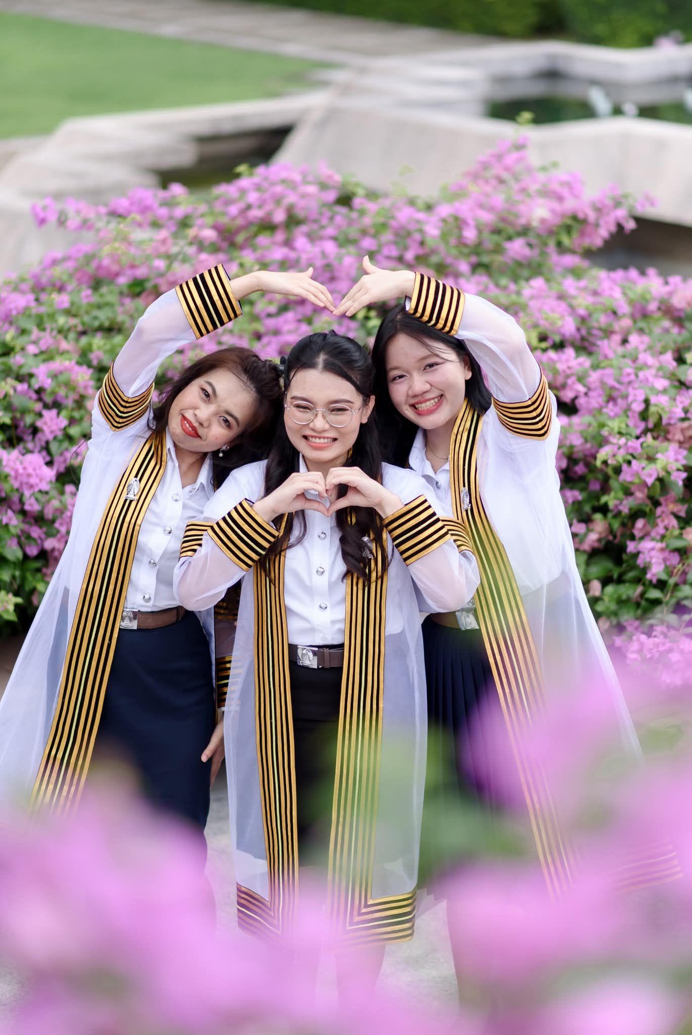 ผลงานรับปริญญา มหาวิทยาลัยมหาจุฬาลงกรณราชวิทยาลัย โดย Patsu4to ภาพที่ 9