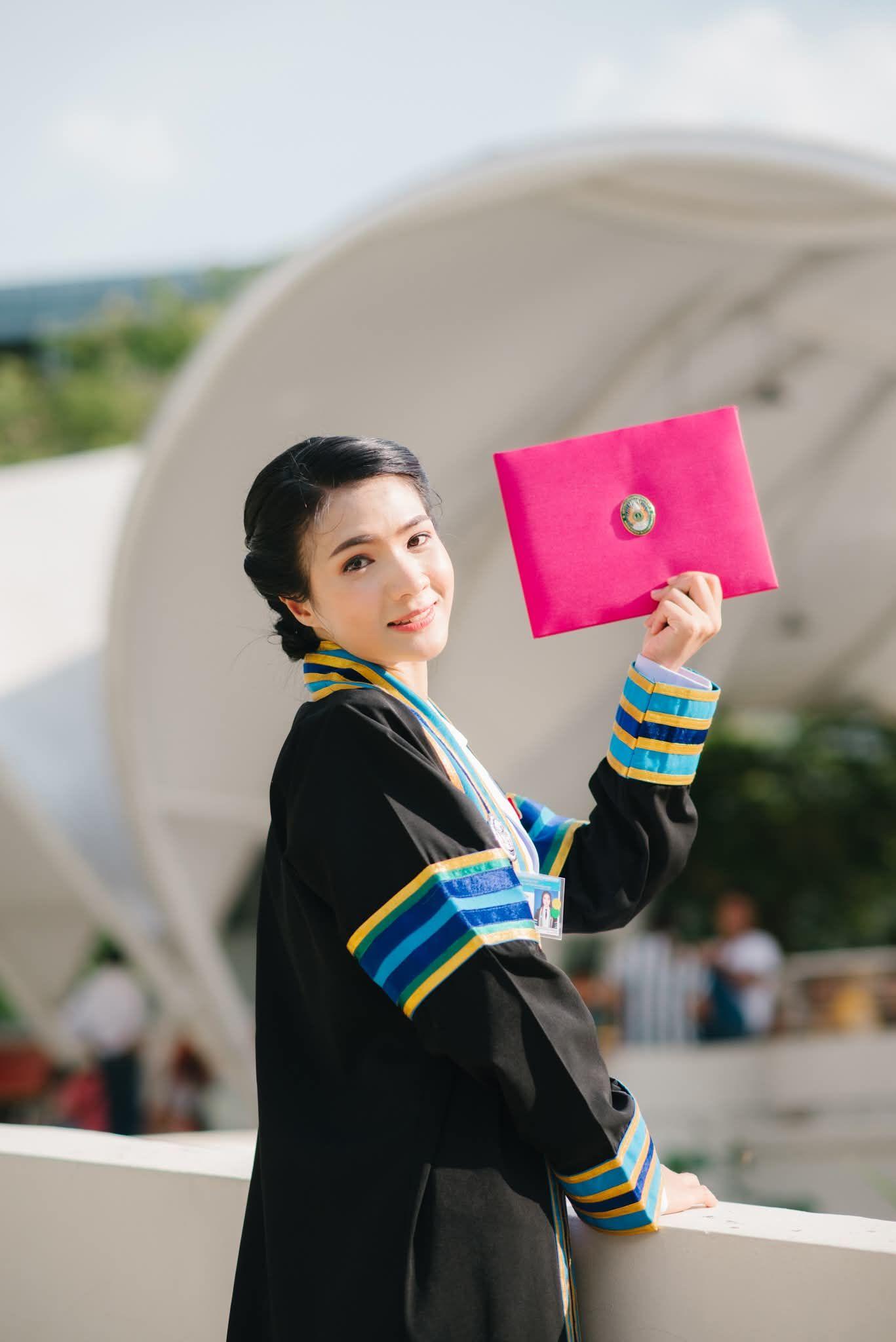 ผลงานรับปริญญา มหาวิทยาลัยราชภัฏนครปฐม โดย Patsu4to ภาพที่ 4