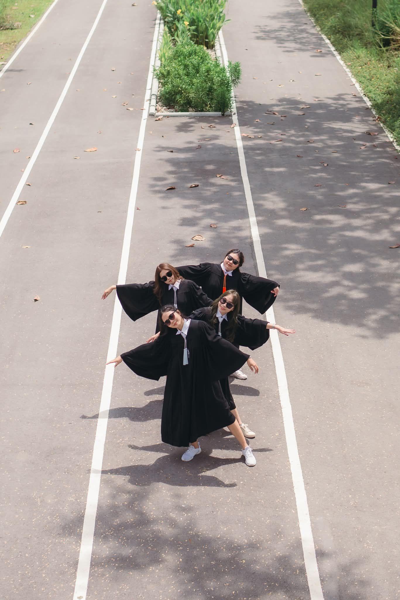 ผลงานรับปริญญา โดย Patsu4to ภาพที่ 7