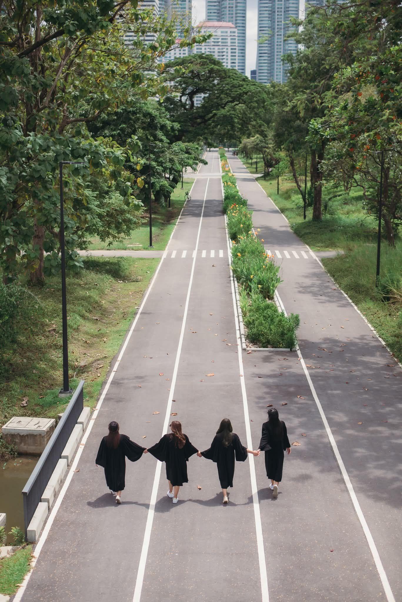 ผลงานรับปริญญา โดย Patsu4to ภาพที่ 9