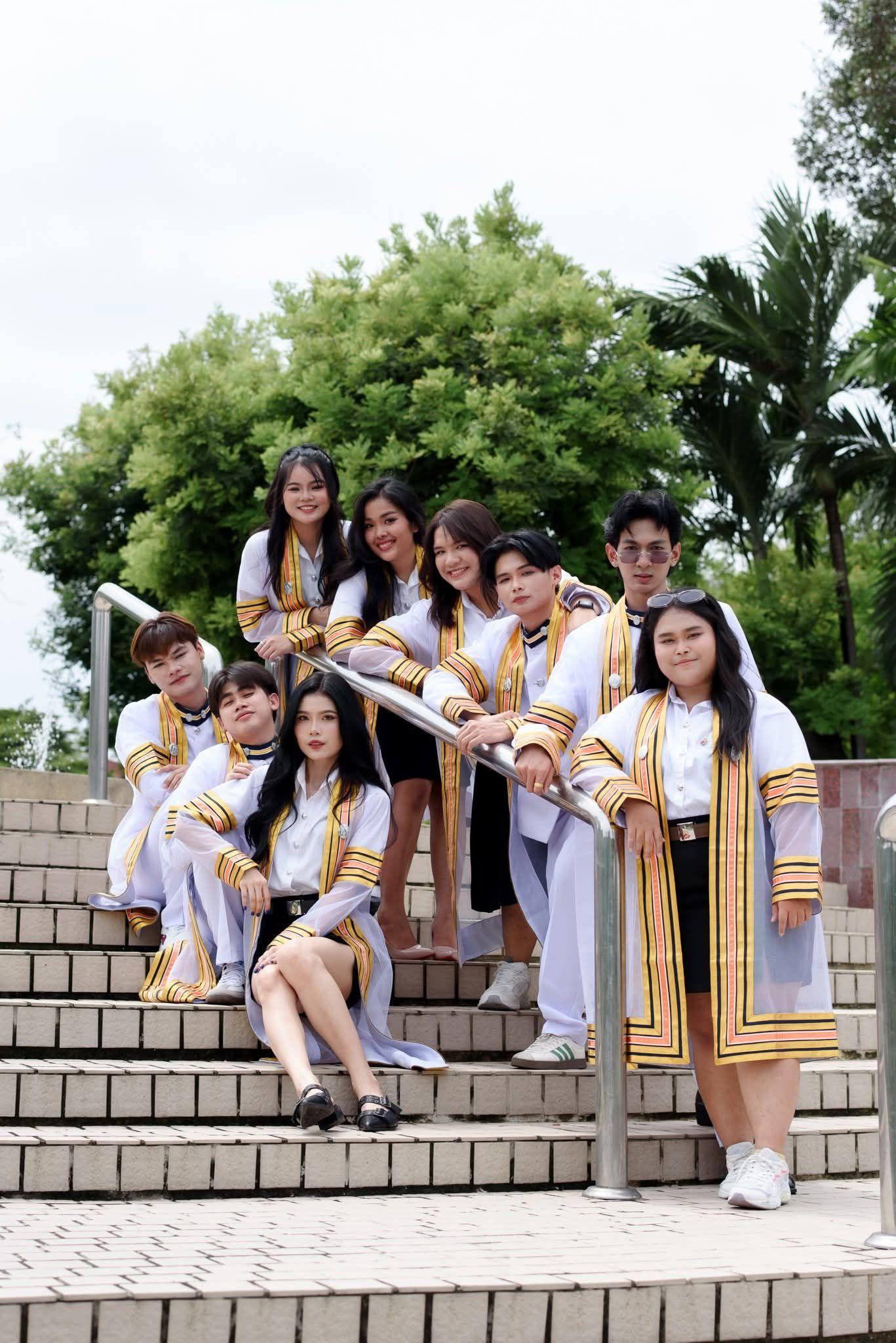 ผลงานรับปริญญา โดย Patsu4to ภาพที่ 5