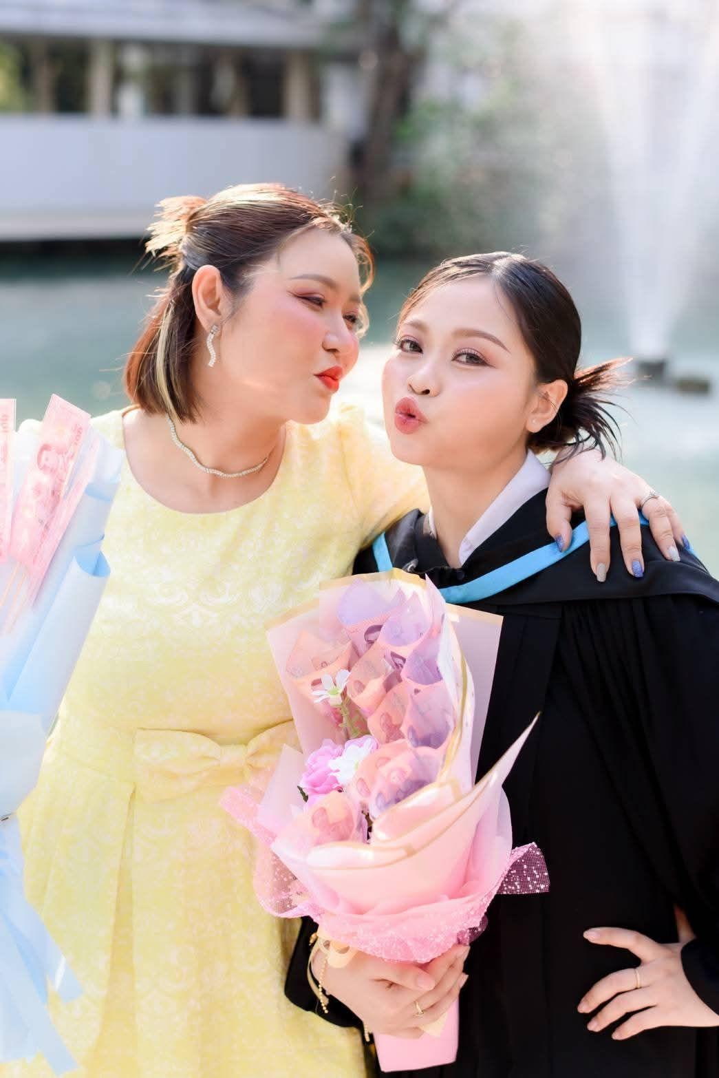 ผลงานรับปริญญา มหาวิทยาลัยศิลปากร โดย Patsu4to ภาพที่ 11