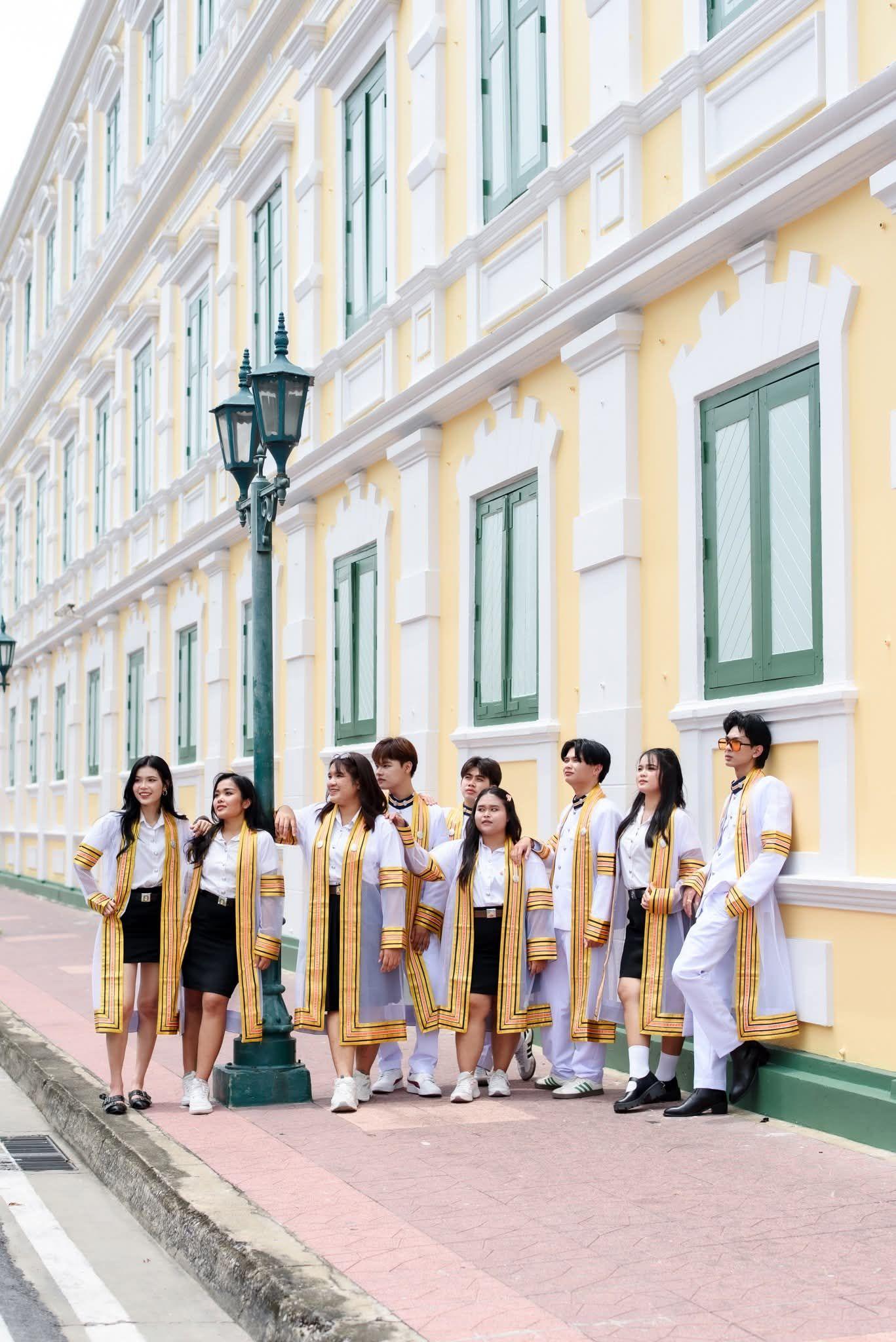 ผลงานรับปริญญา โดย Patsu4to ภาพที่ 6