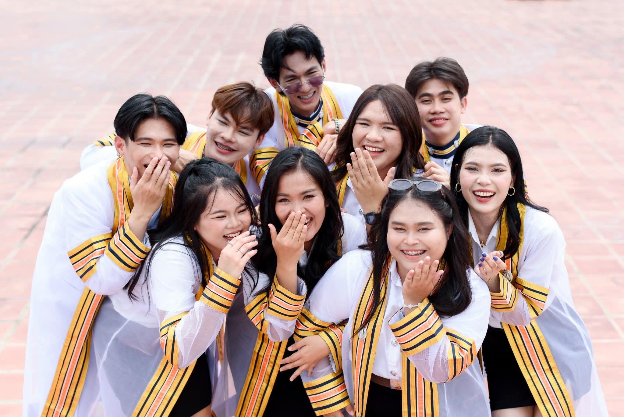 ผลงานรับปริญญา โดย Patsu4to ภาพที่ 2
