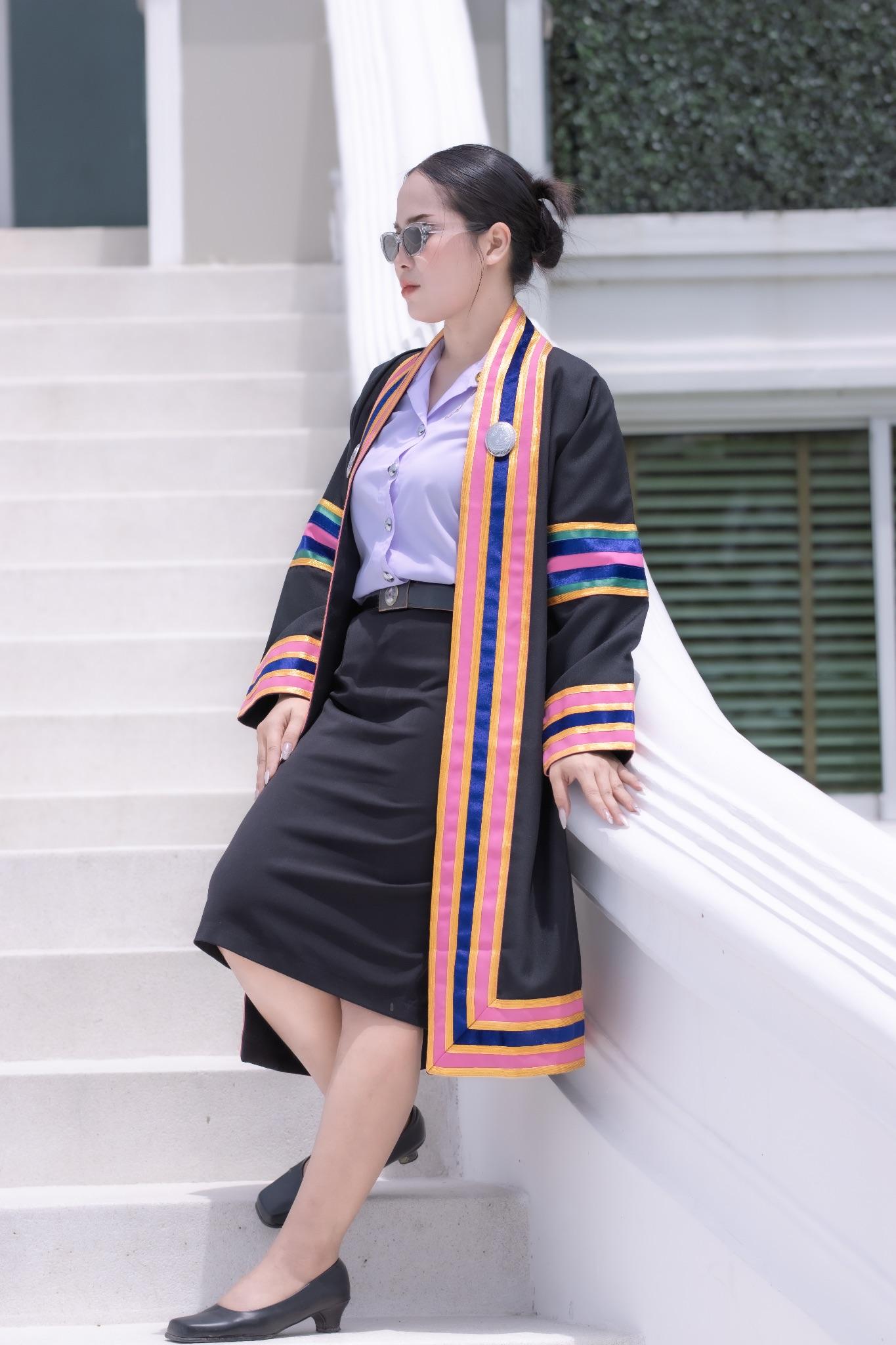ผลงานรับปริญญา โดย ถ่ายรูปปะ ภาพที่ 2