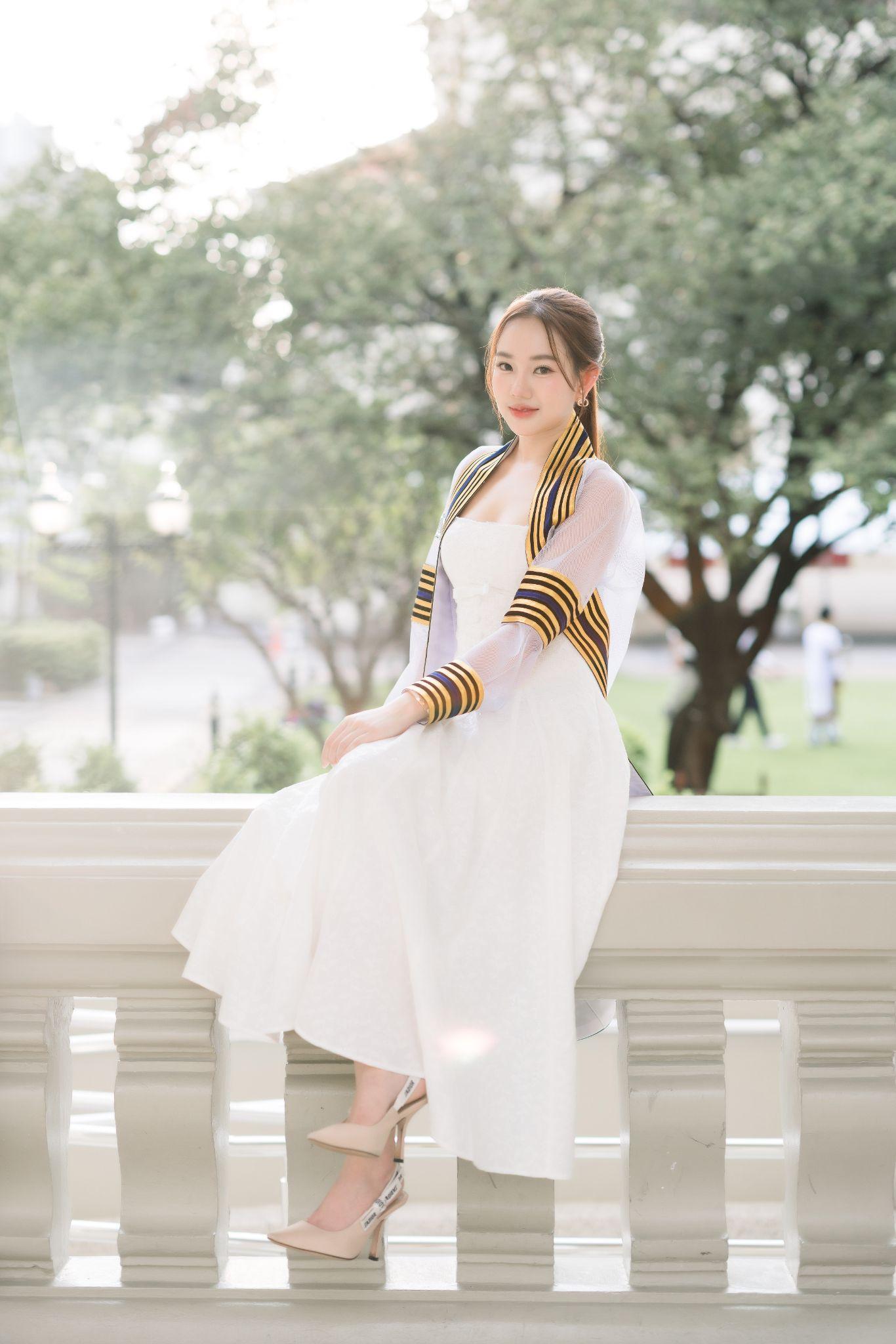 ผลงานรับปริญญา จุฬาลงกรณ์มหาวิทยาลัย โดย K's Gallery ภาพที่ 3