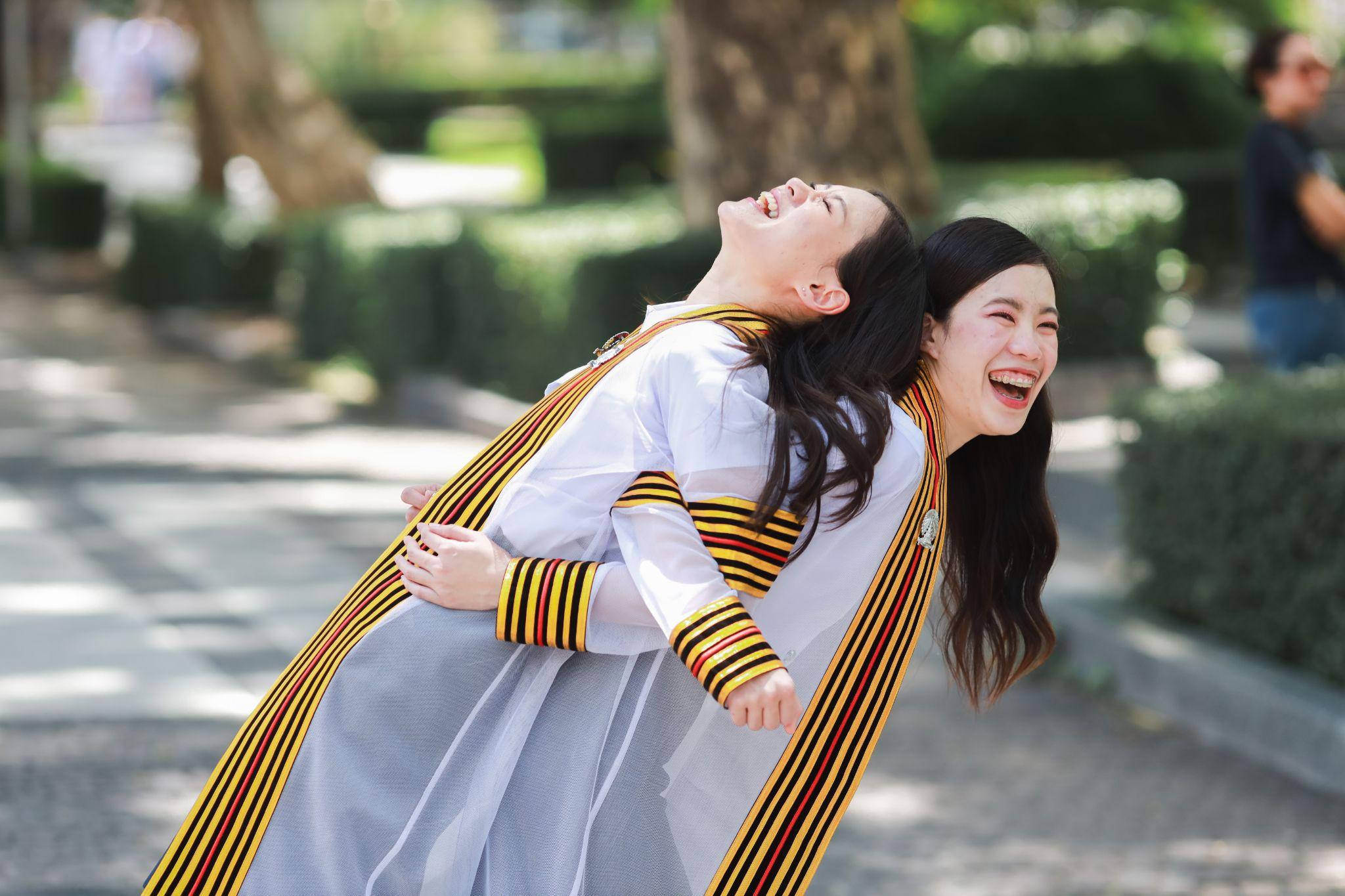 ผลงานรับปริญญา จุฬาลงกรณ์มหาวิทยาลัย โดย เนมโฟโต้ ภาพที่ 12
