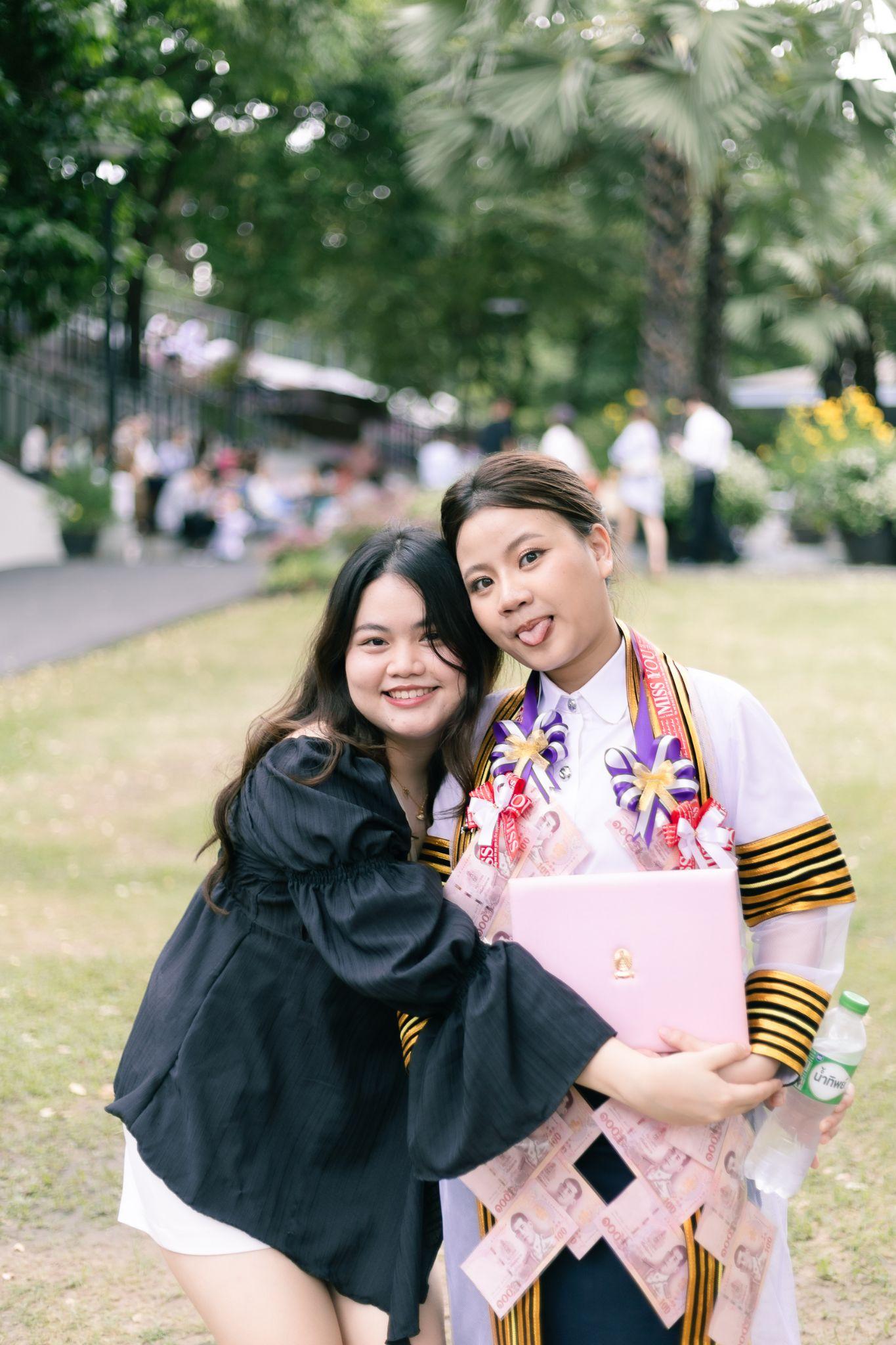 ผลงานรับปริญญา จุฬาลงกรณ์มหาวิทยาลัย โดย press.mine.shutter ภาพที่ 16