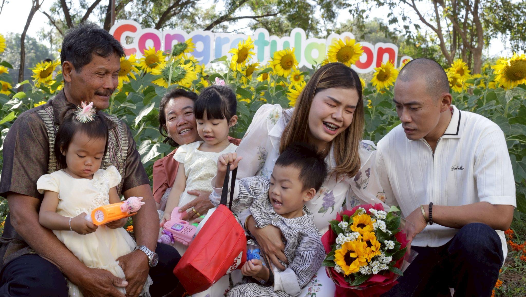 ผลงานรับปริญญา มหาวิทยาลัยราชธานี โดย ผู้บ่าวเลี้ยงงัว - Studio ภาพที่ 8