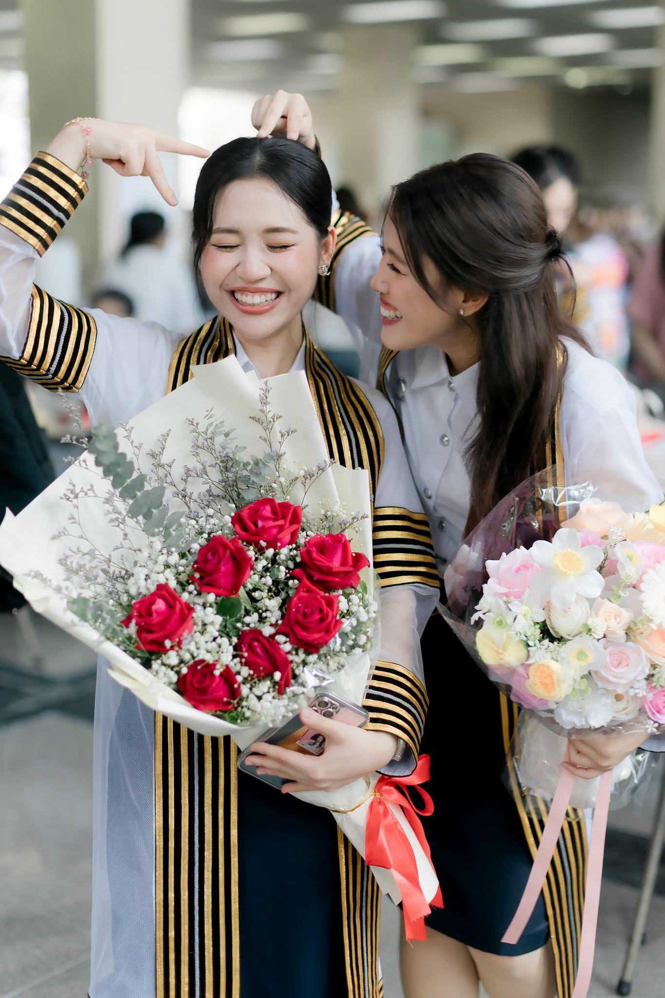 ผลงานรับปริญญา จุฬาลงกรณ์มหาวิทยาลัย โดย Tw1sted รับถ่ายภาพ ภาพที่ 6