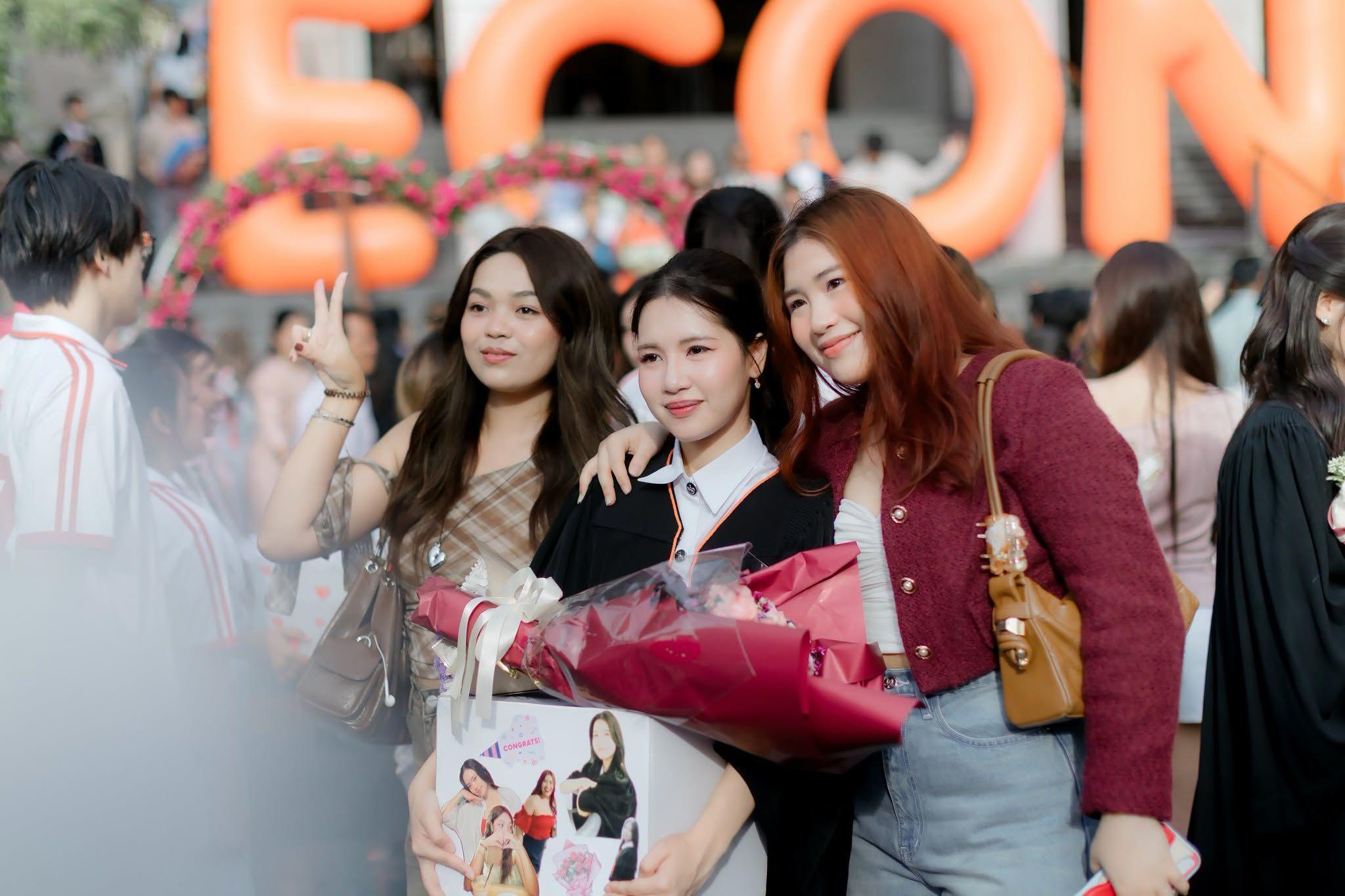 ผลงานรับปริญญา มหาวิทยาลัยเกษตรศาสตร์ โดย Tw1sted รับถ่ายภาพ ภาพที่ 12