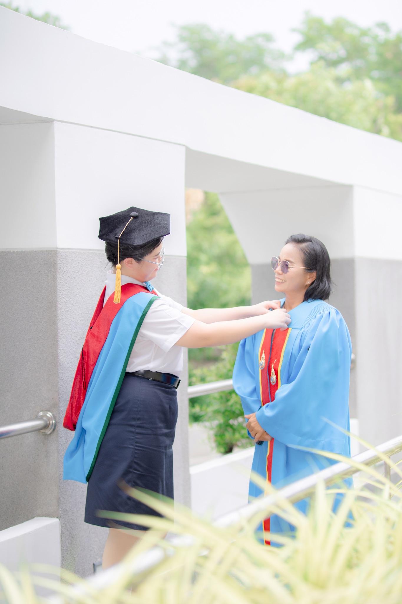 ผลงานรับปริญญา มหาวิทยาลัยธรรมศาสตร์ โดย Shutter up ภาพที่ 6