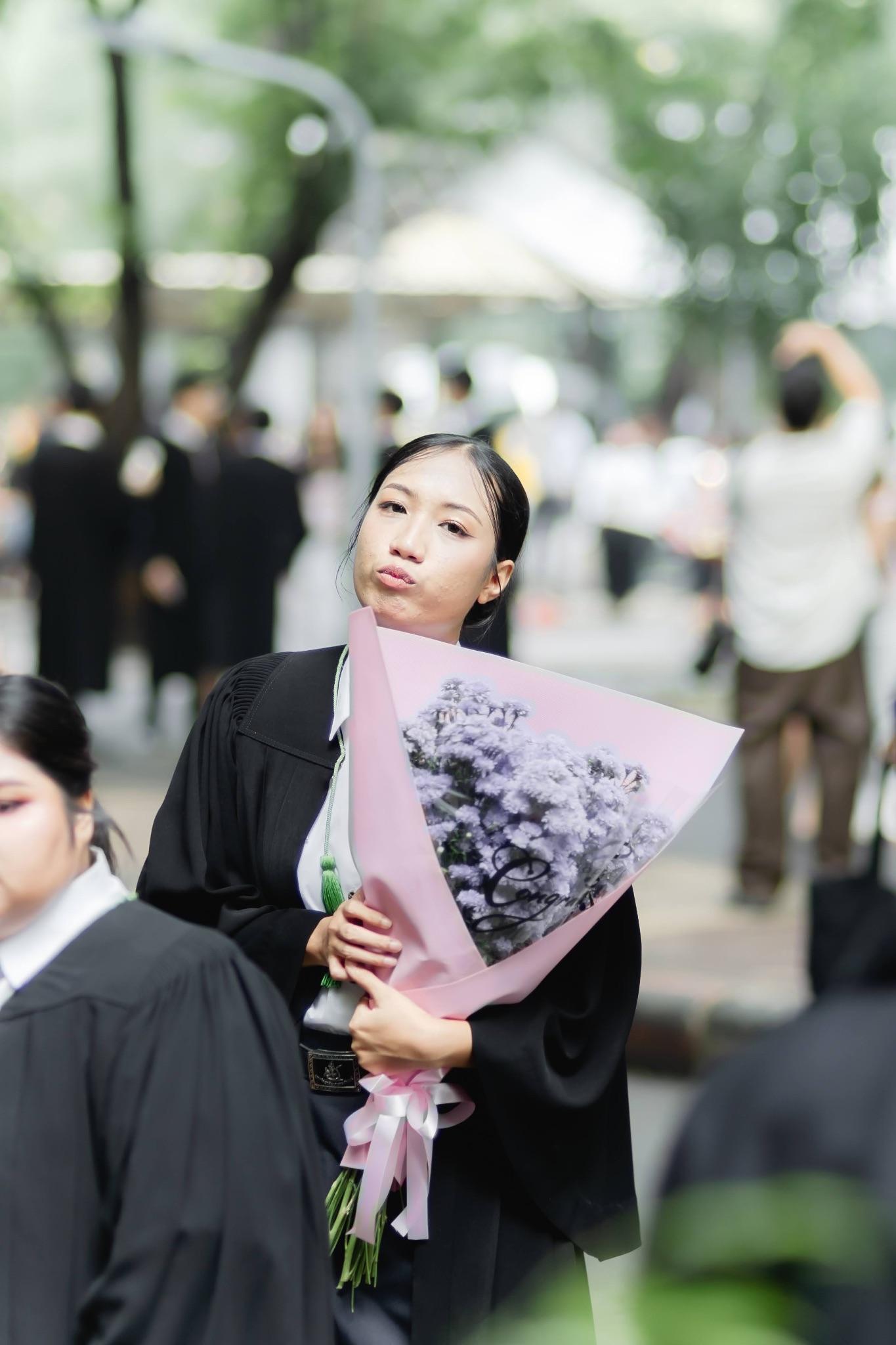 ผลงานรับปริญญา มหาวิทยาลัยเกษตรศาสตร์ โดย Shutter up ภาพที่ 1
