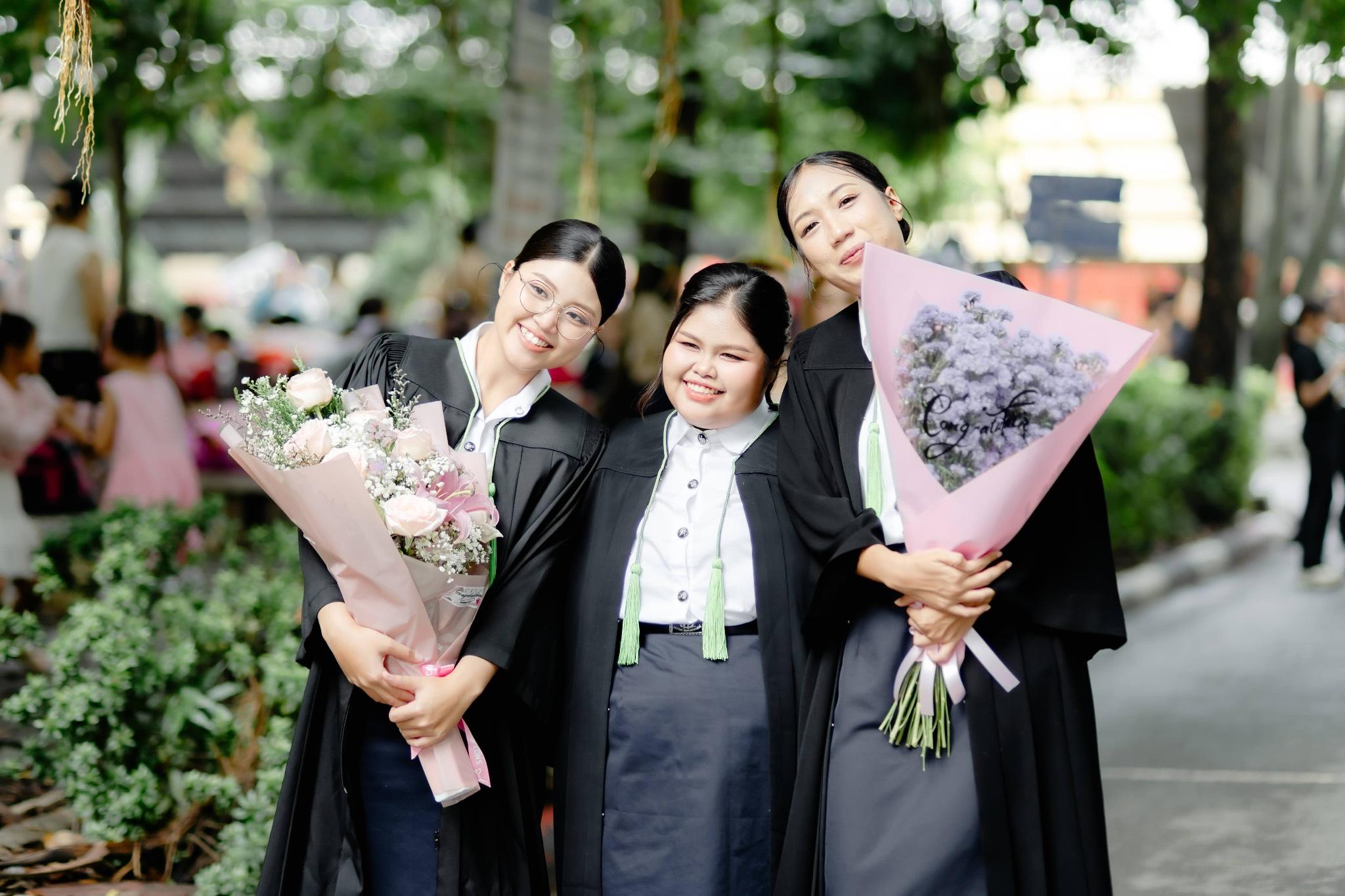 ผลงานรับปริญญา มหาวิทยาลัยเกษตรศาสตร์ โดย Shutter up ภาพที่ 3