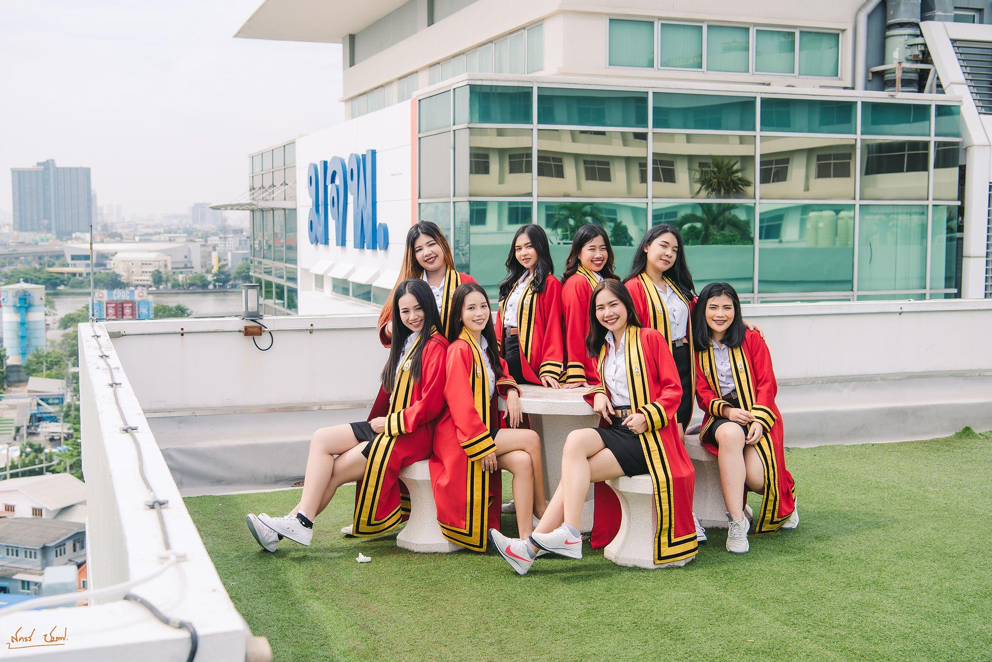 ผลงานรับปริญญา สถาบันเทคโนโลยีพระจอมเกล้าเจ้าคุณทหารลาดกระบัง โดย Penn-Kong ช่างภาพรับปริญญา ภาพที่ 2