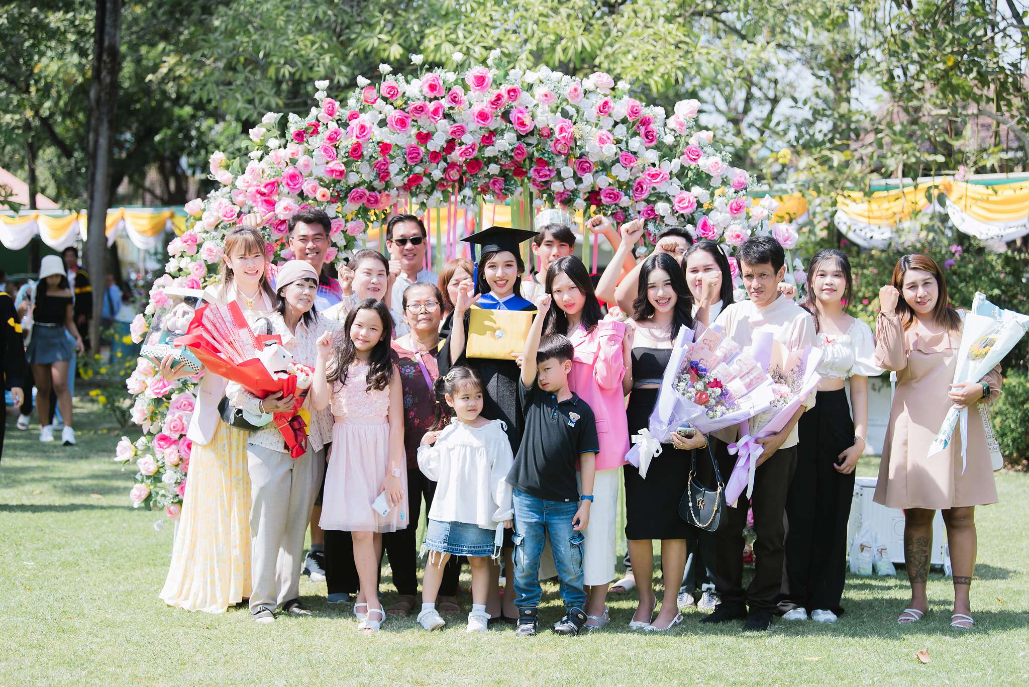 ผลงานรับปริญญา มหาวิทยาลัยธนบุรี โดย Penn-Kong ช่างภาพรับปริญญา ภาพที่ 18