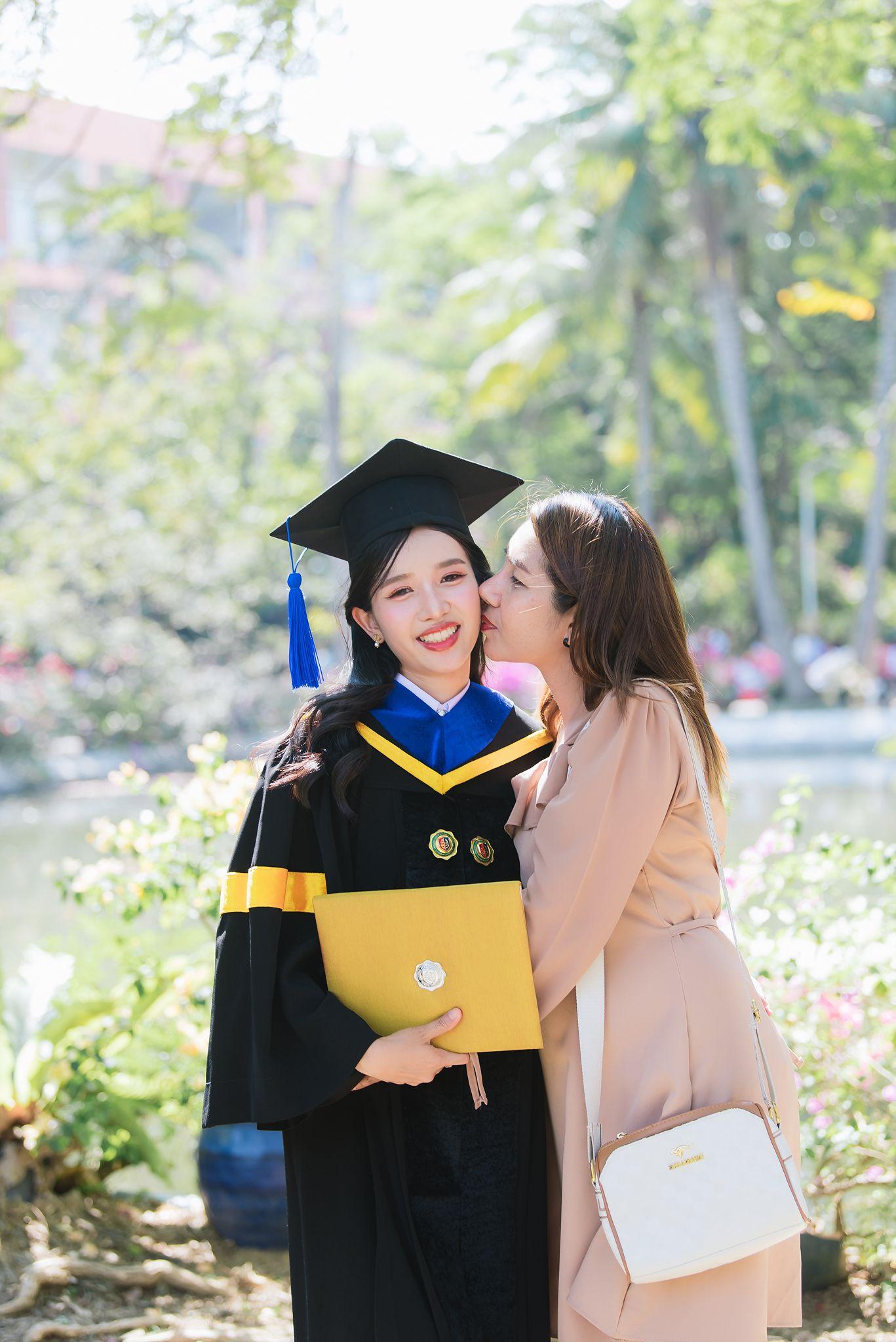ผลงานรับปริญญา มหาวิทยาลัยธนบุรี โดย Penn-Kong ช่างภาพรับปริญญา ภาพที่ 20