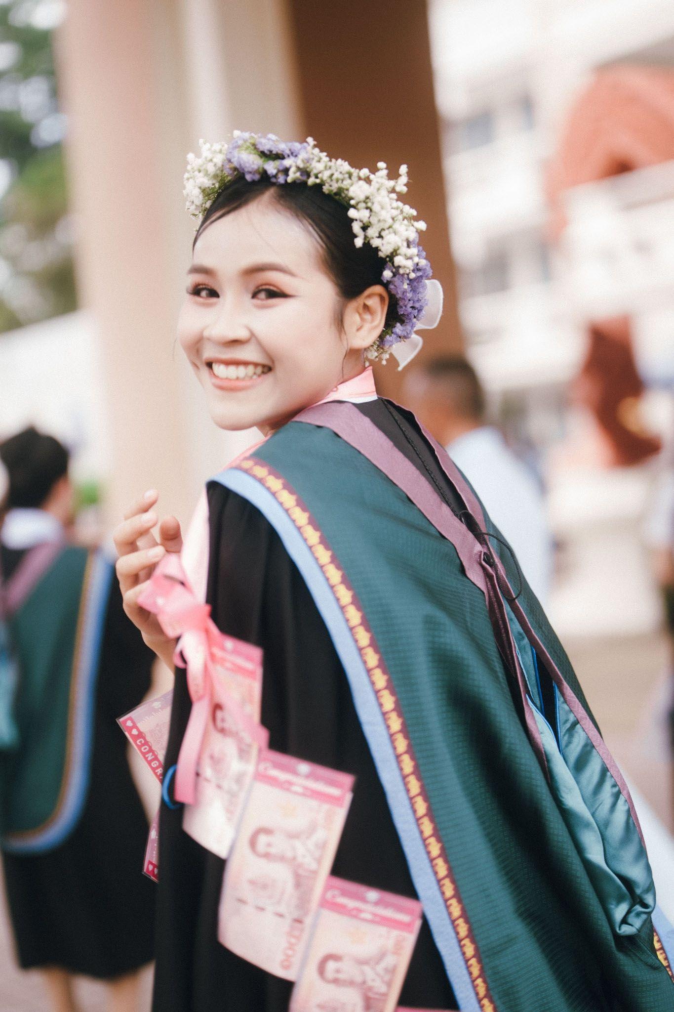 ผลงานรับปริญญา มหาวิทยาลัยราชภัฏสุรินทร์ โดย Phadee gallery ภาพที่ 8