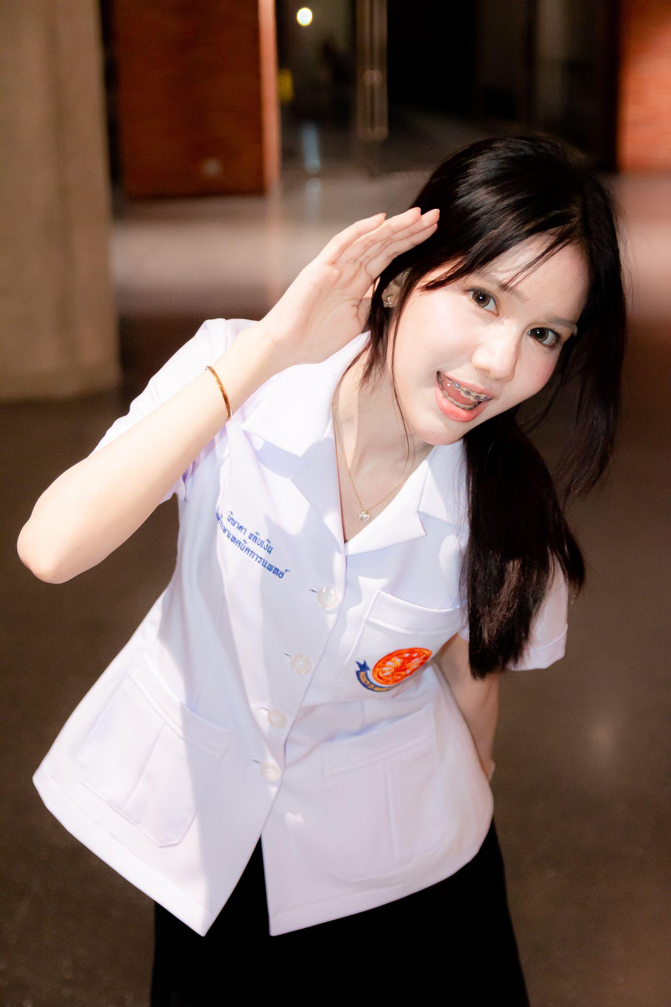 ผลงานรับปริญญา มหาวิทยาลัยธรรมศาสตร์ โดย Suphadet Cnns ภาพที่ 18