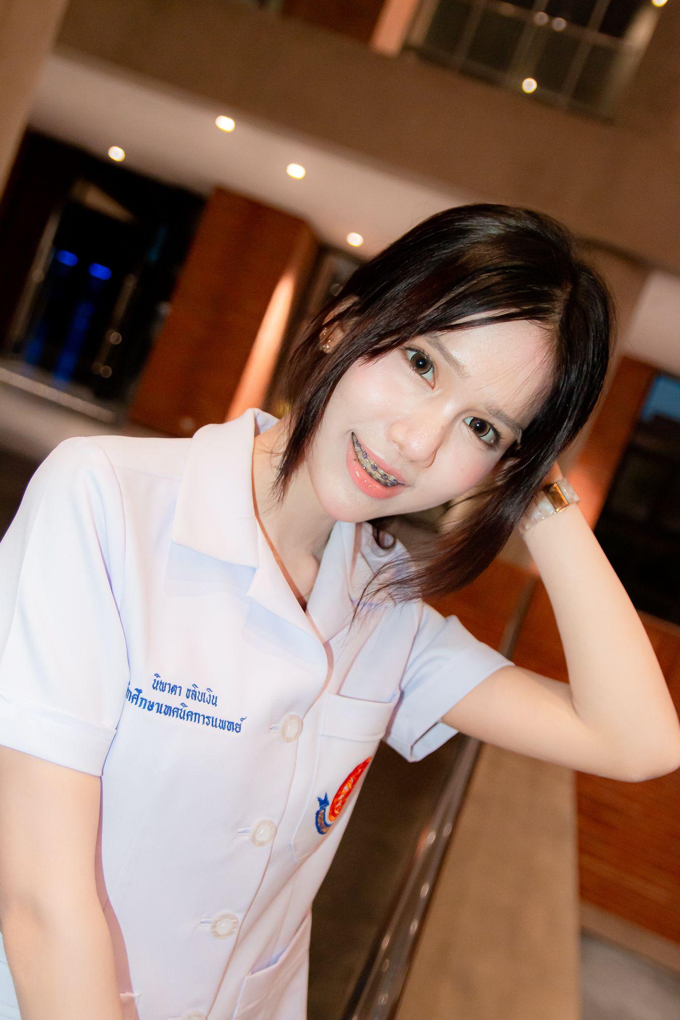 ผลงานรับปริญญา มหาวิทยาลัยธรรมศาสตร์ โดย Suphadet Cnns ภาพที่ 3